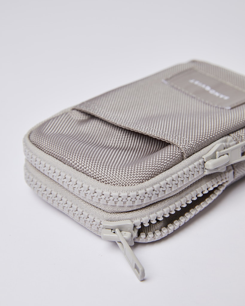 Sandqvist - Phone pouch - Grey - WILLMER 2