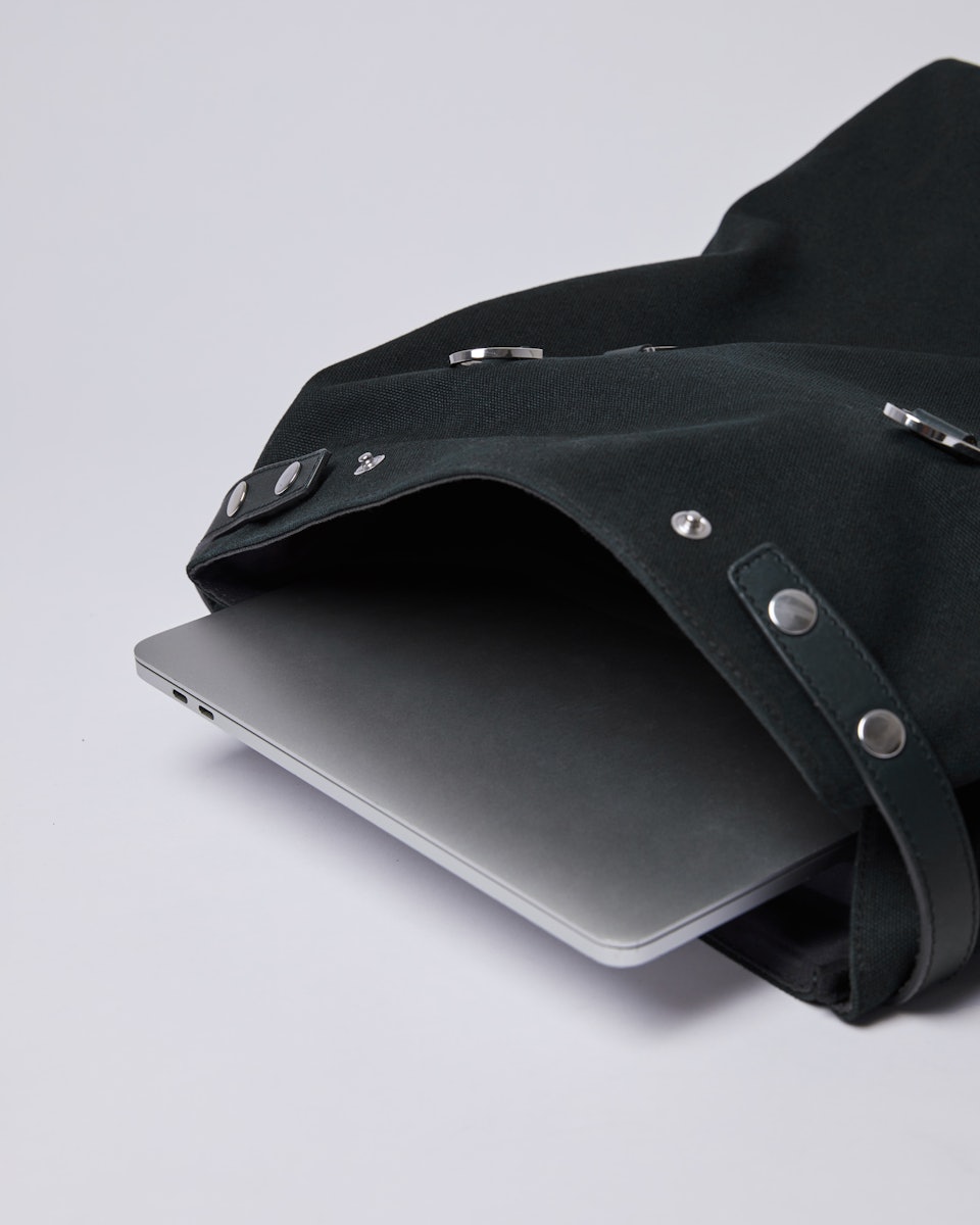 Hege Metal Hook appartient à la catégorie Sacs à dos et est en couleur black (5 de 6)