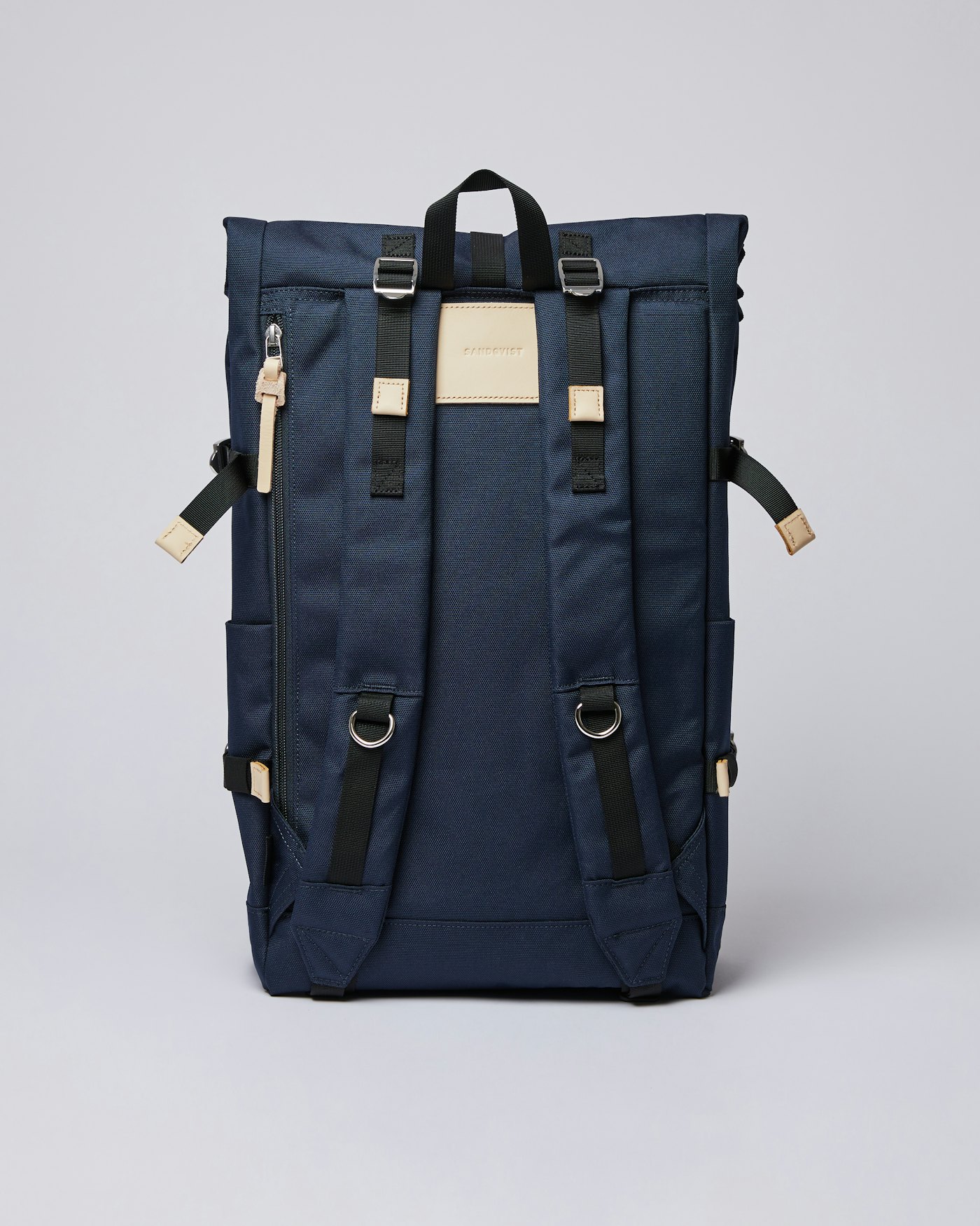 Bernt est en couleur bleu marine (2 de 9)