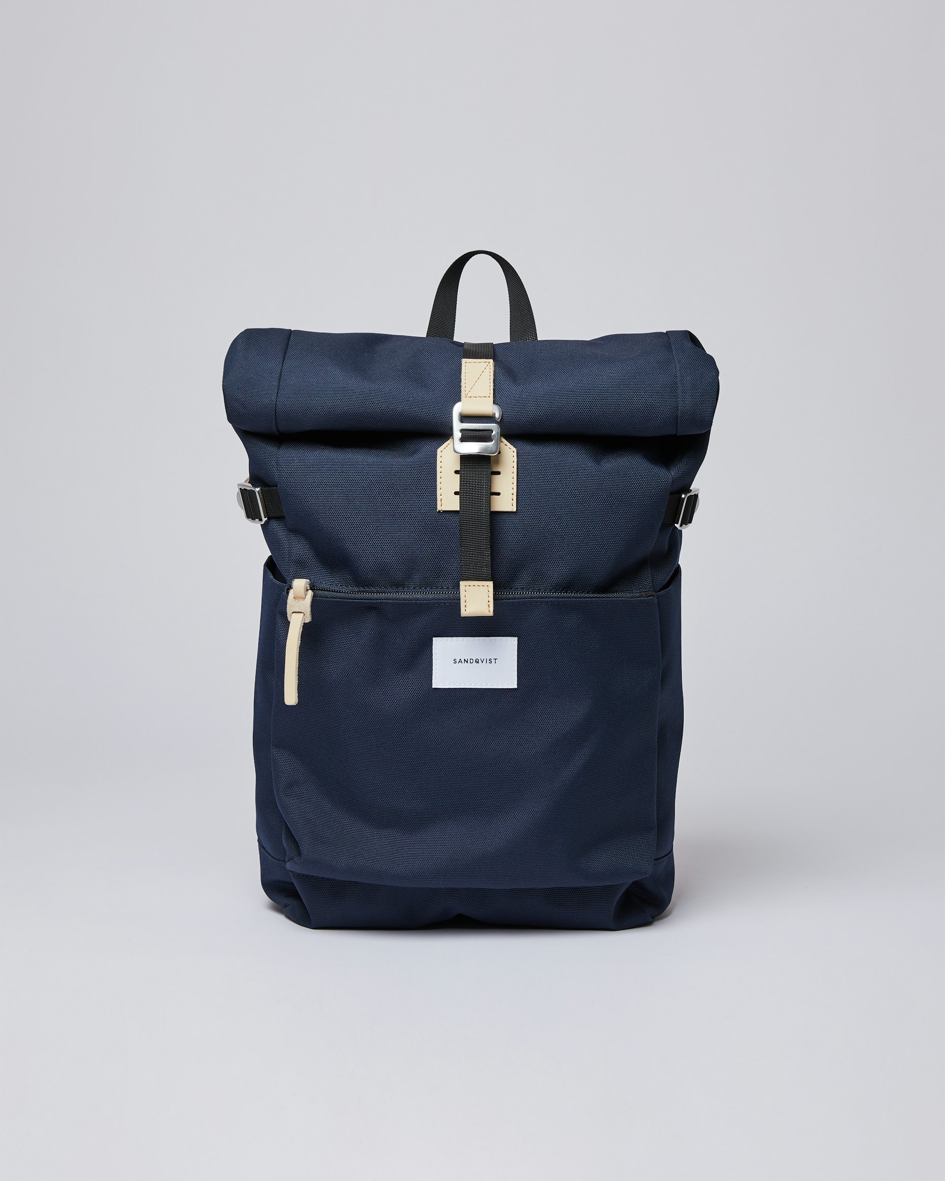 Ilon belongs to the category Backpacks and is in color navy (1 of 7)