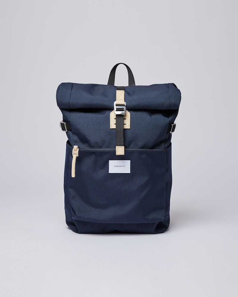 Ilon belongs to the category Sacs à dos and is in color navy