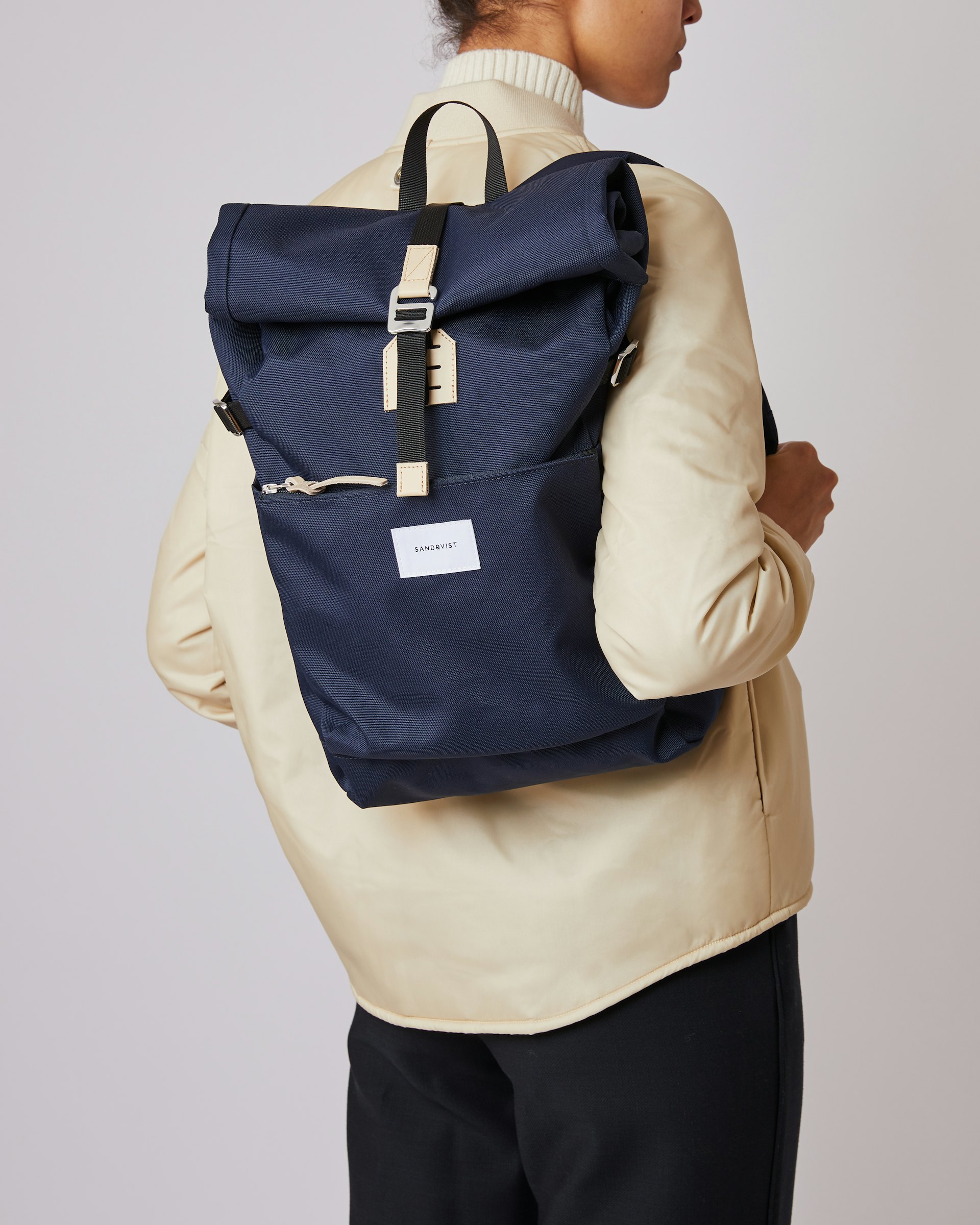 Ilon belongs to the category Backpacks and is in color navy (3 of 7)