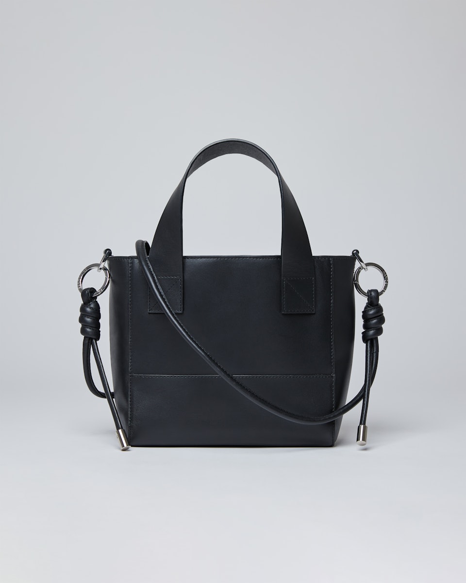 Cecilia belongs to the category Shoulder bags and is in color black (2 of 5)