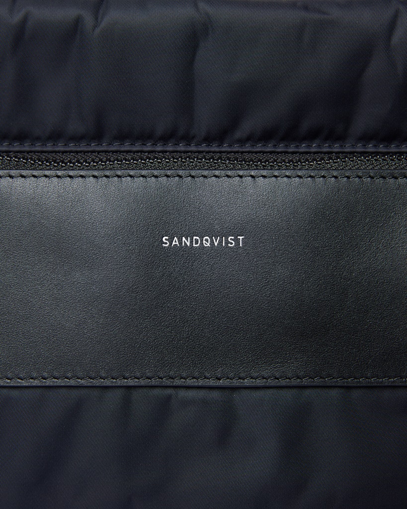 Sandqvist - Messengertaschen - Schwartz - SVEN 1