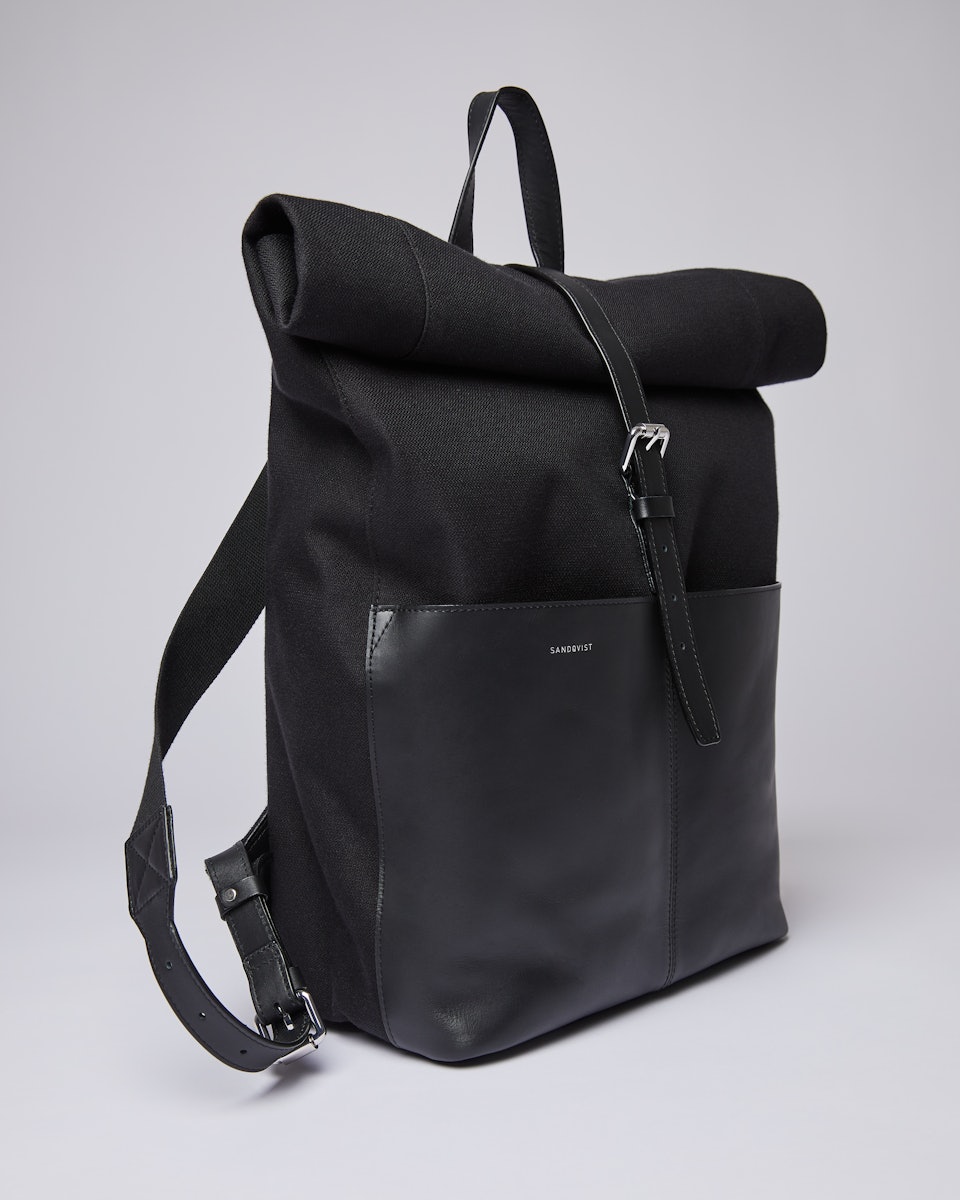 Antonia Twill belongs to the category Backpacks and is in color black (4 of 8)