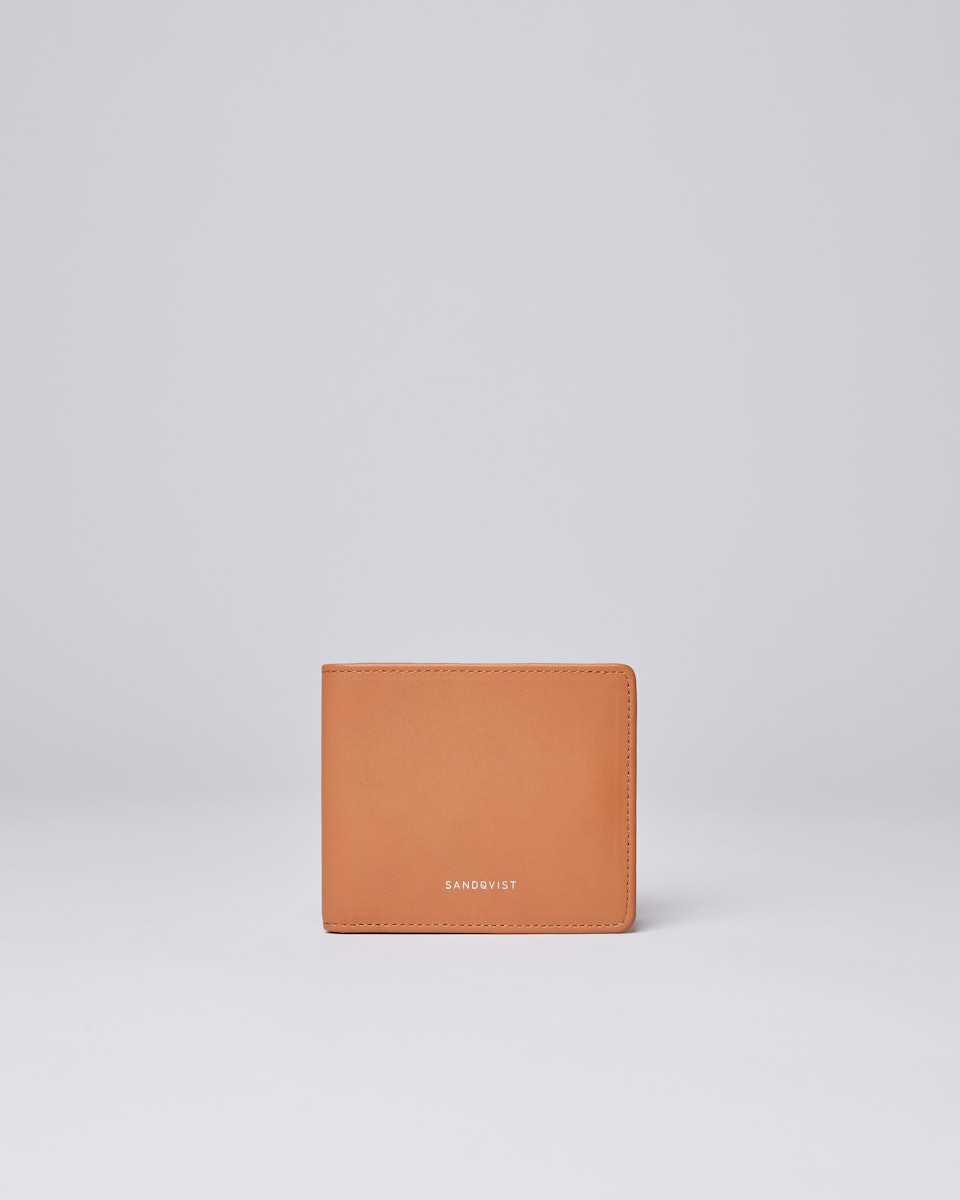 Manfred belongs to the category Wallets and is in color toffee (1 of 3)