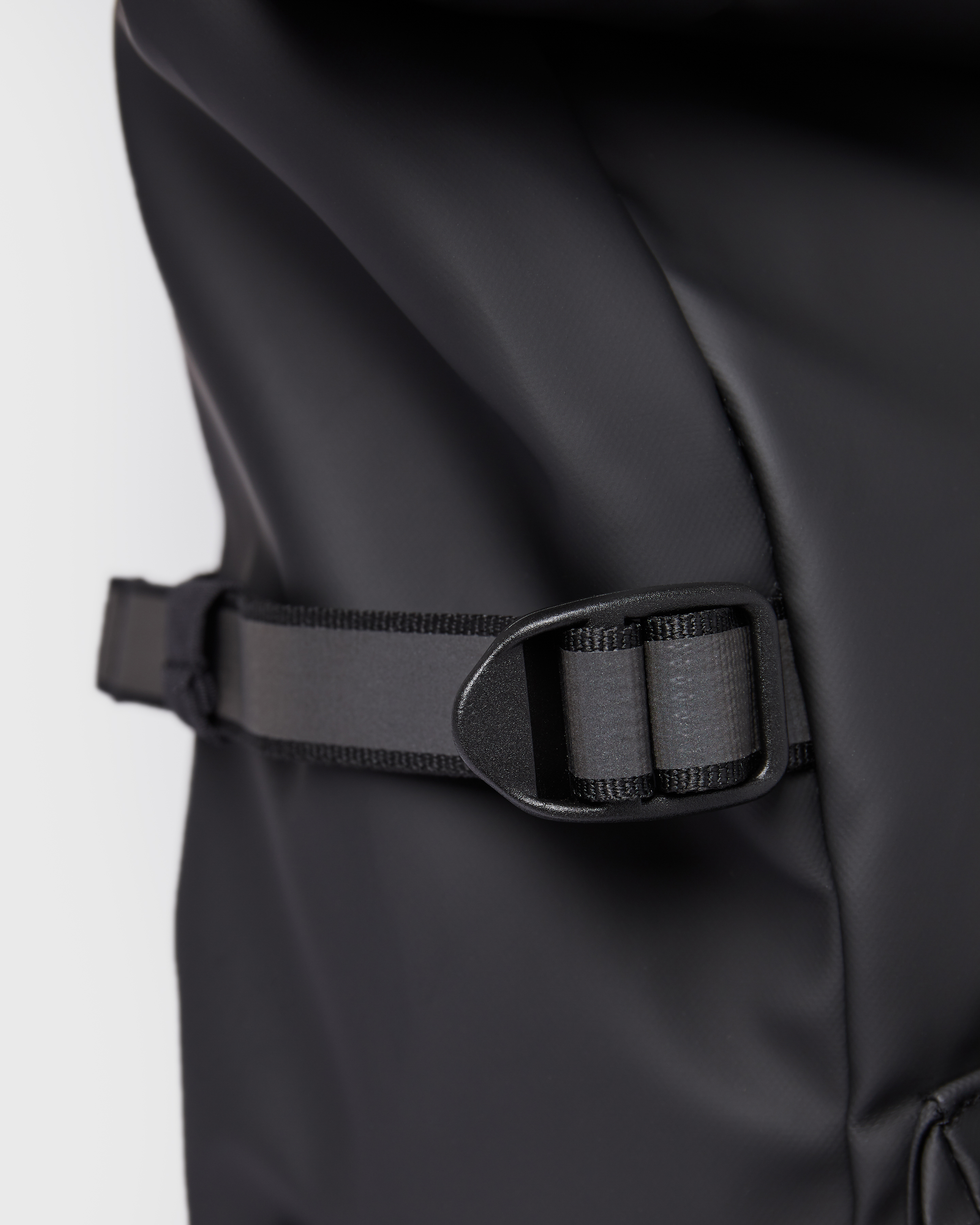 Ruben 2.0 is in color black (5 of 13)