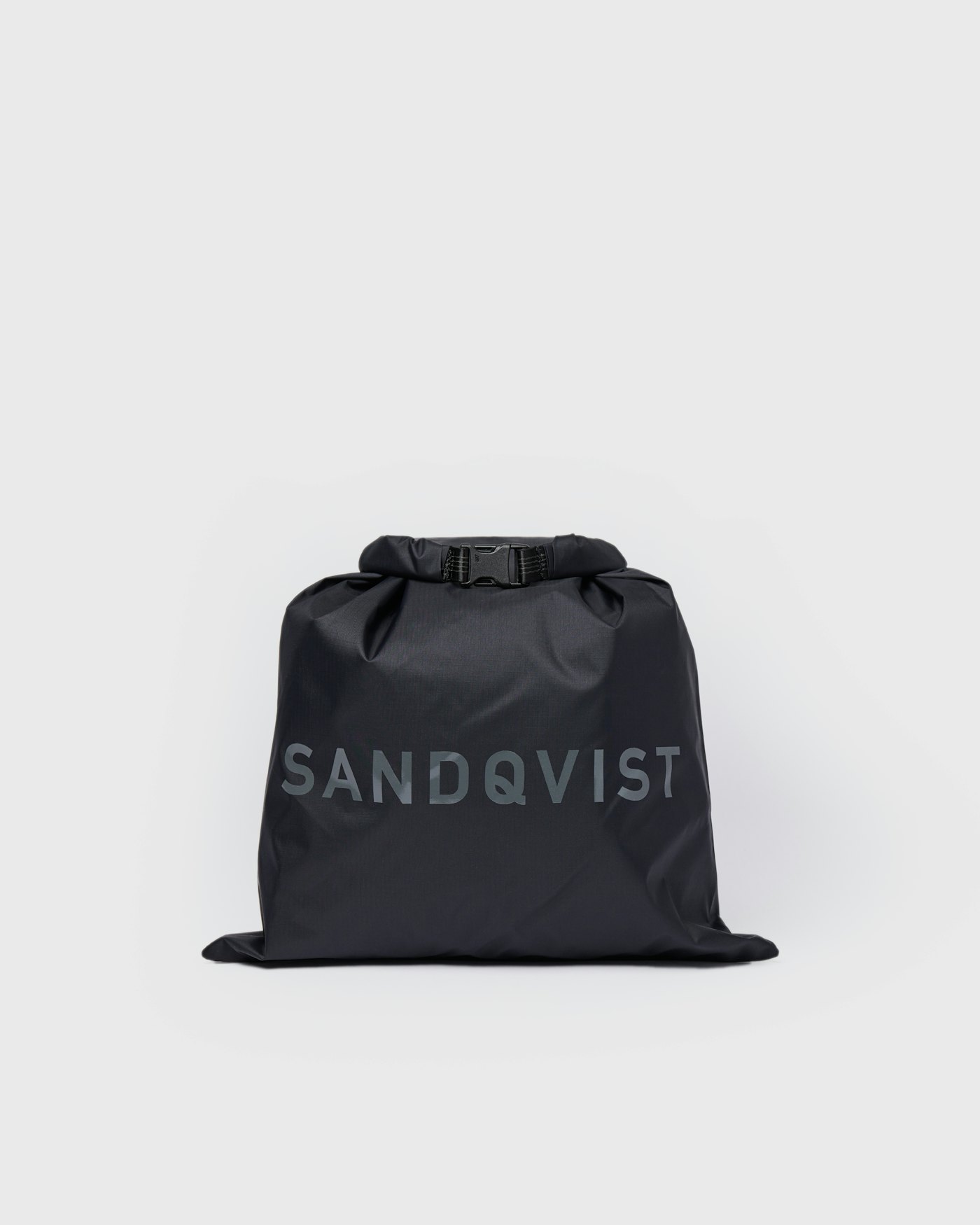 ITEMS Dry Bag is in color black (1 of 3)