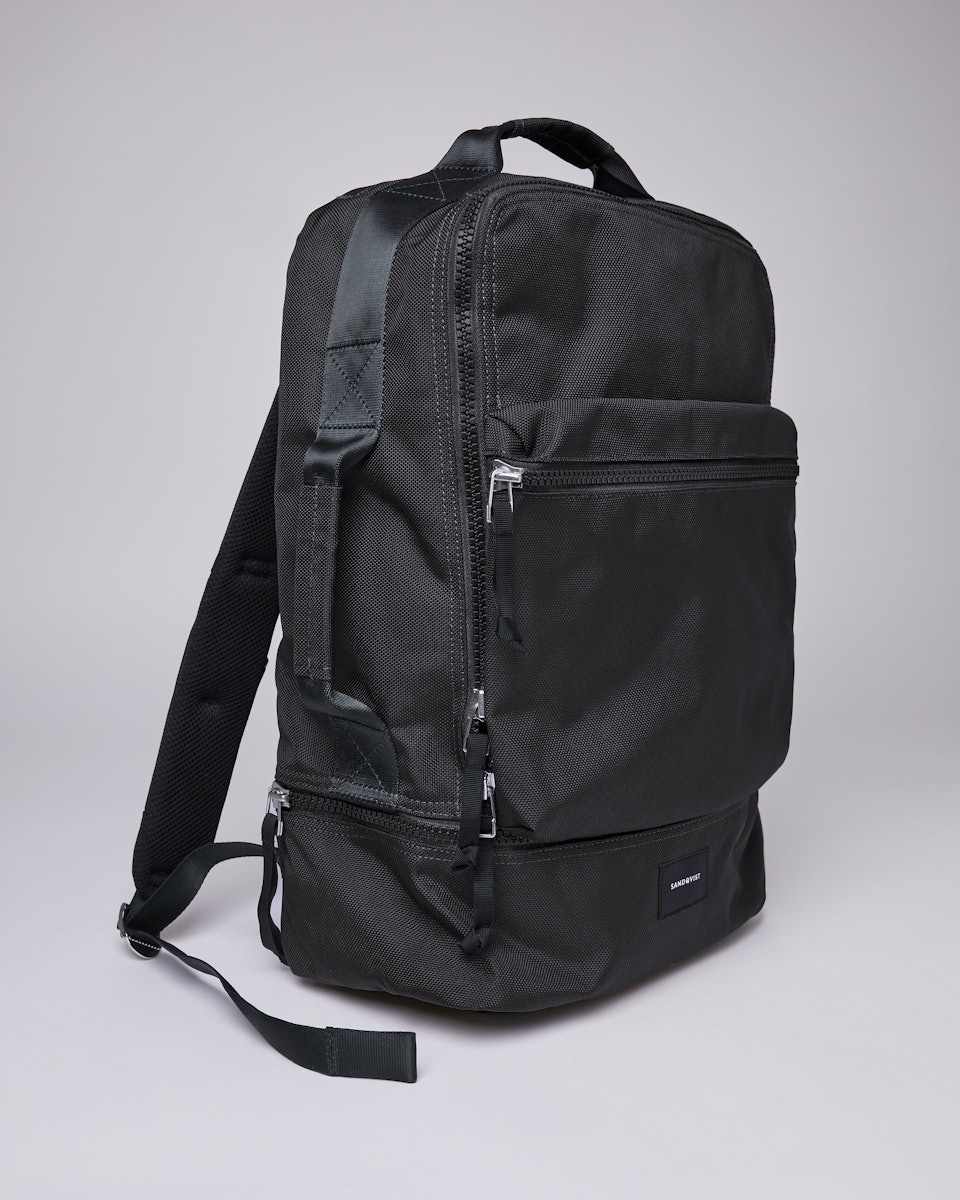 Algot 2.0 belongs to the category Backpacks and is in color black (4 of 7)