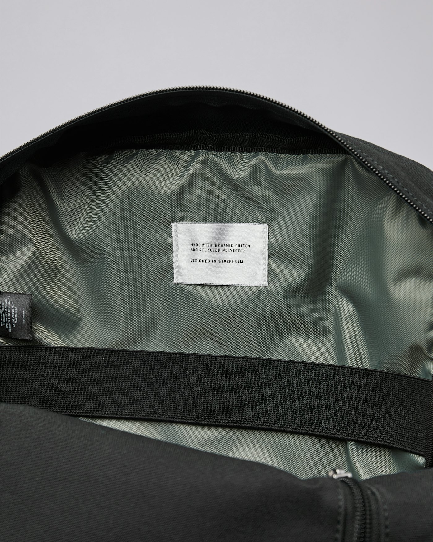 Knut är i färgen svart (5 av 7)