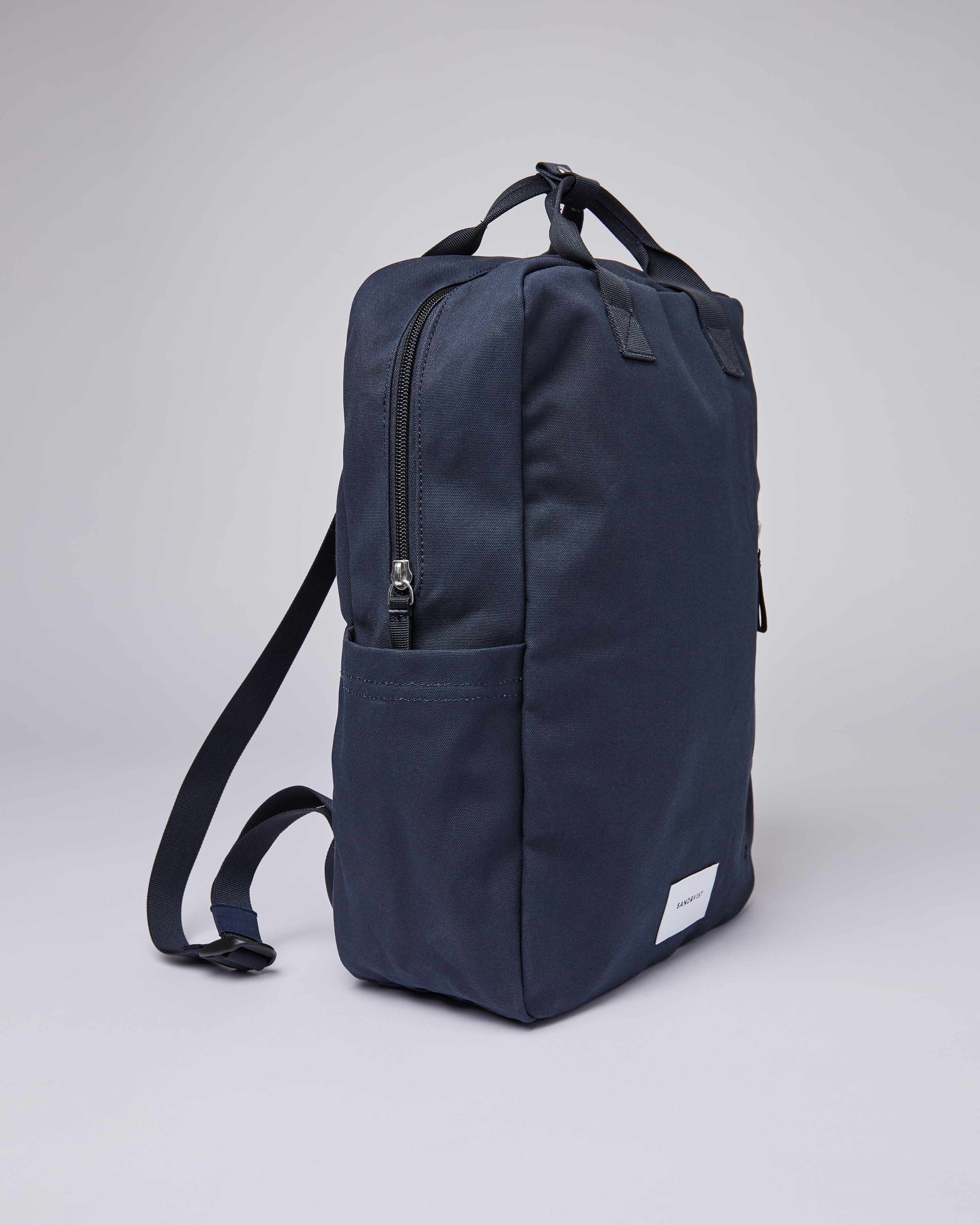 Knut est en couleur navy blue with navy webbing (3 de 6)