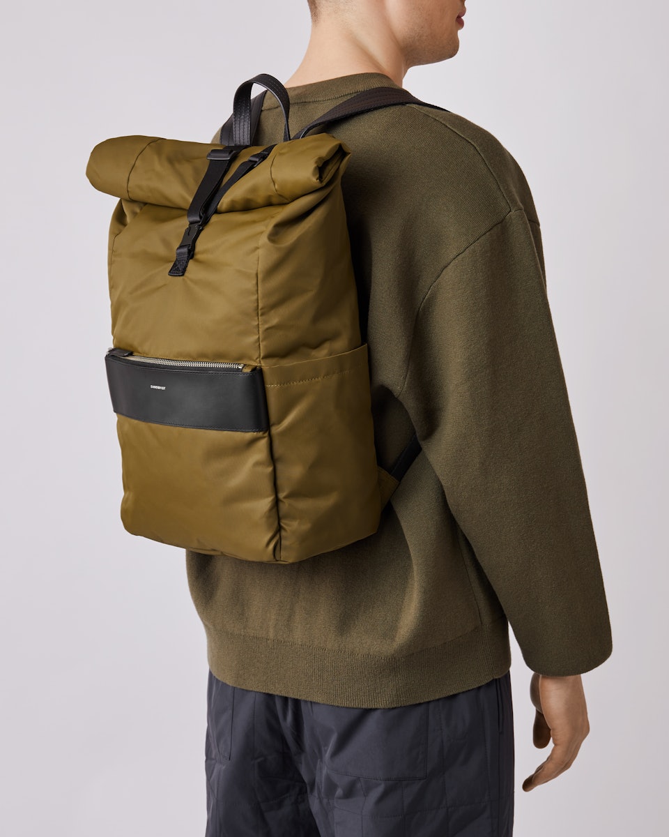 Albus belongs to the category Backpacks and is in color military olive (7 of 7)