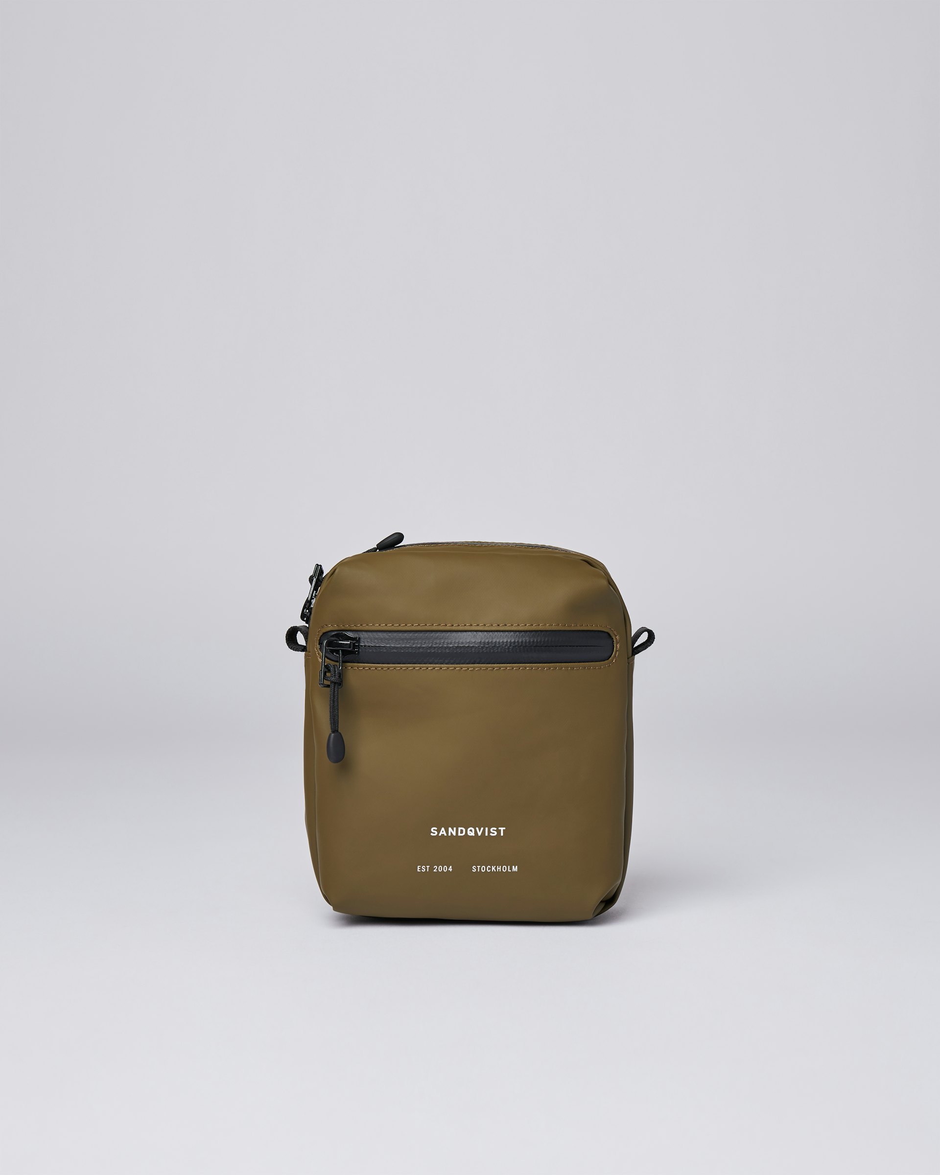 Poe belongs to the category Shoulder bags and is in color olive (1 of 5)