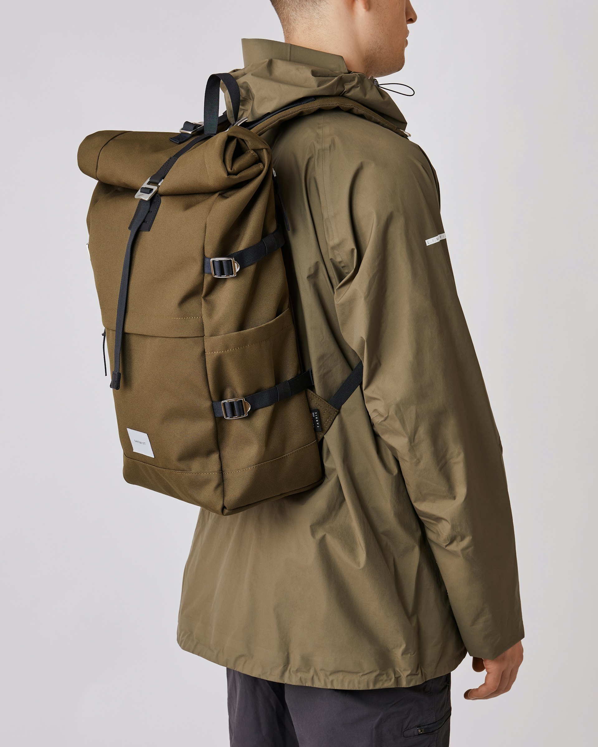 Bernt belongs to the category Backpacks and is in color olive (7 of 7)