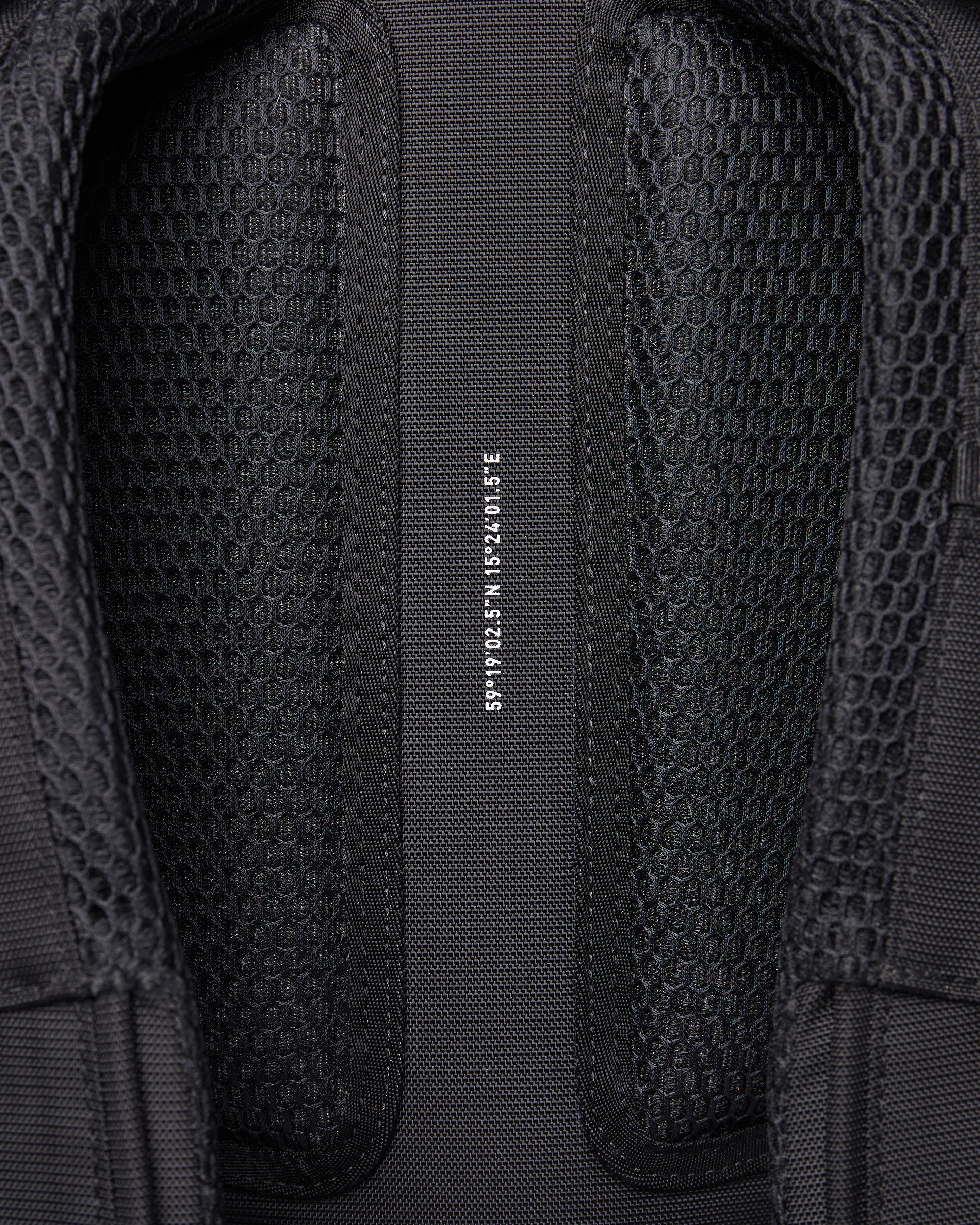 Mountain Hike est en couleur noir (7 de 14)