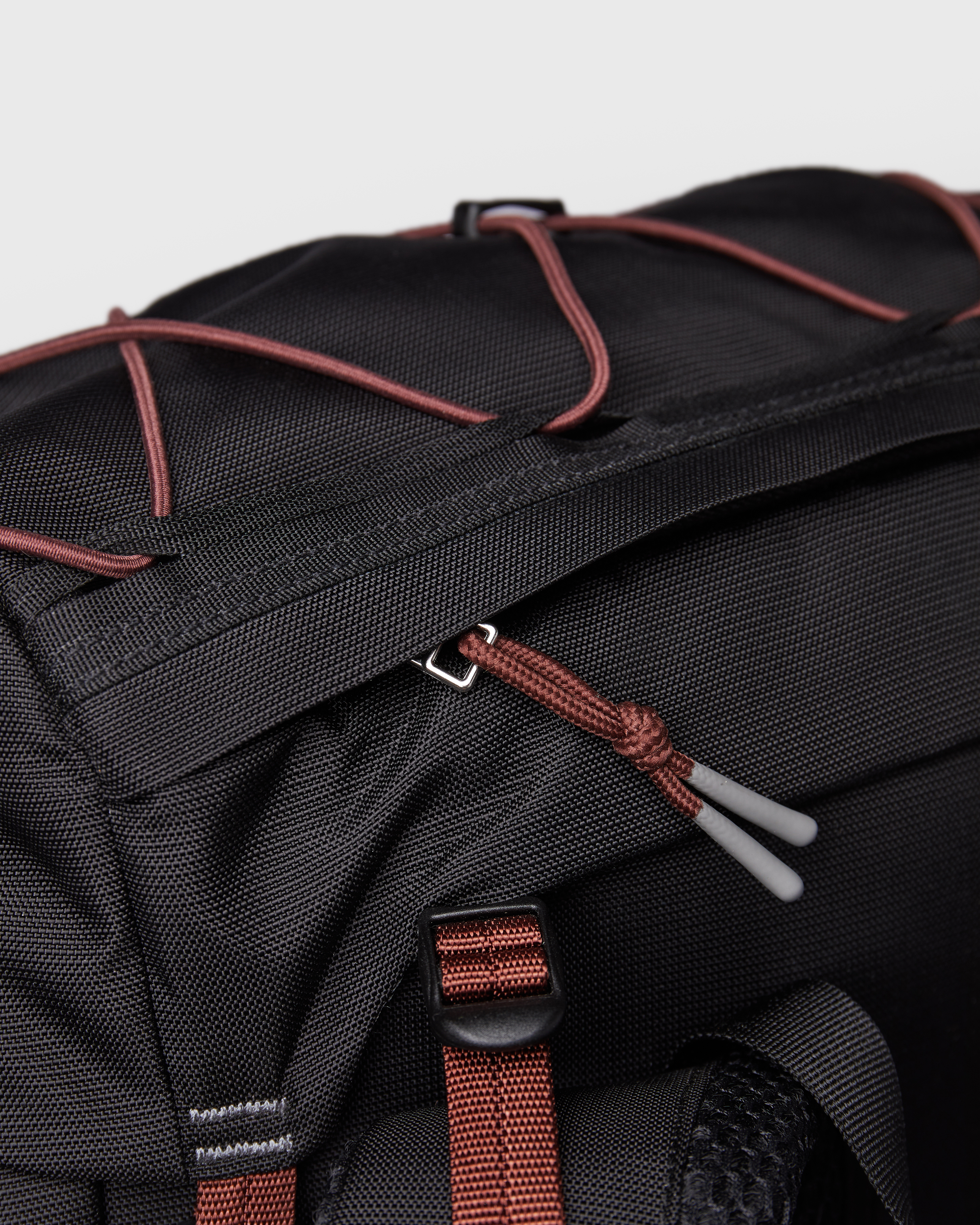 Mountain Hike est en couleur noir (8 de 14)