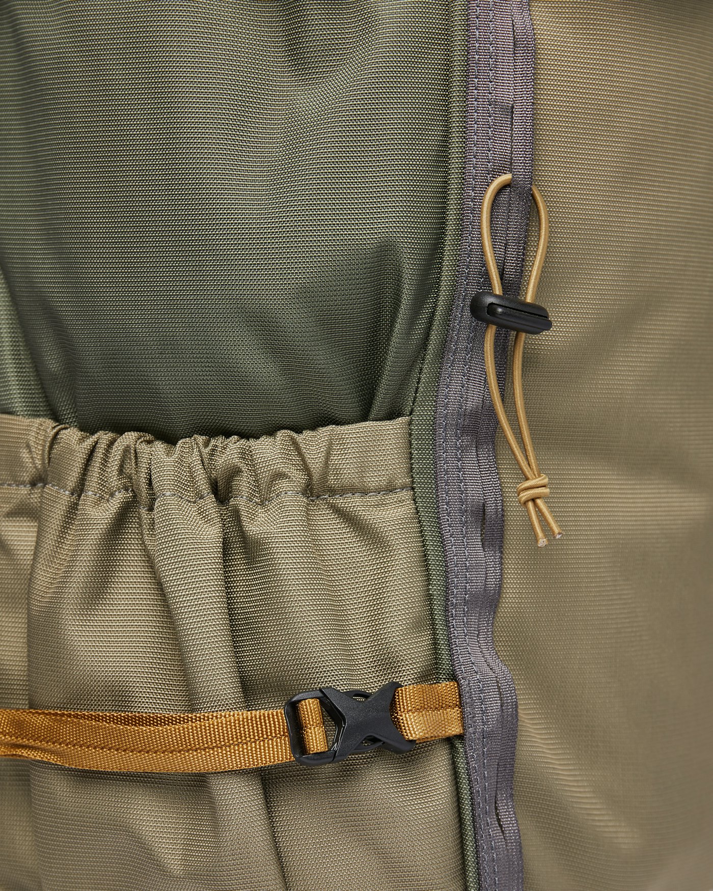 Mountain Hike är i färgen multi trekk green/ leaf green (5 av 12)