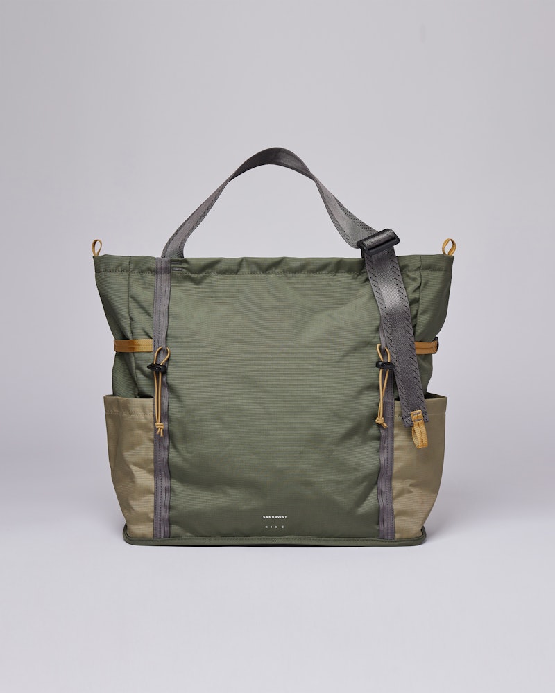 River Hike belongs to the category Tote bags and is in color multi trekk green/ leaf green