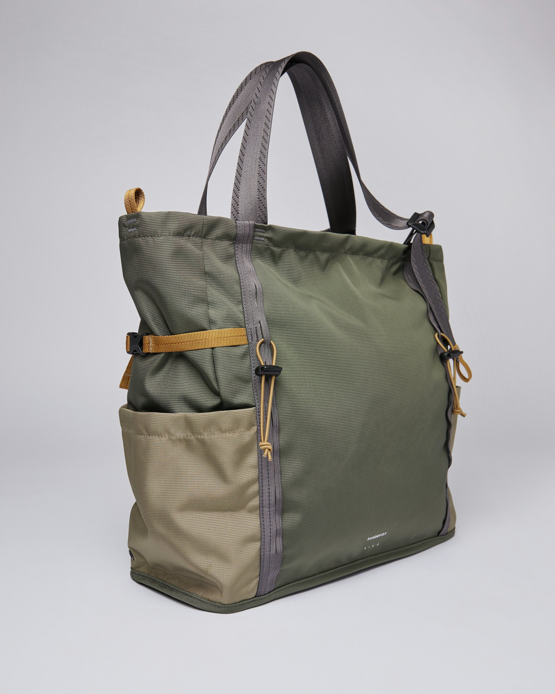 River Hike belongs to the category Tote bags and is in color green & green (6 of 7)