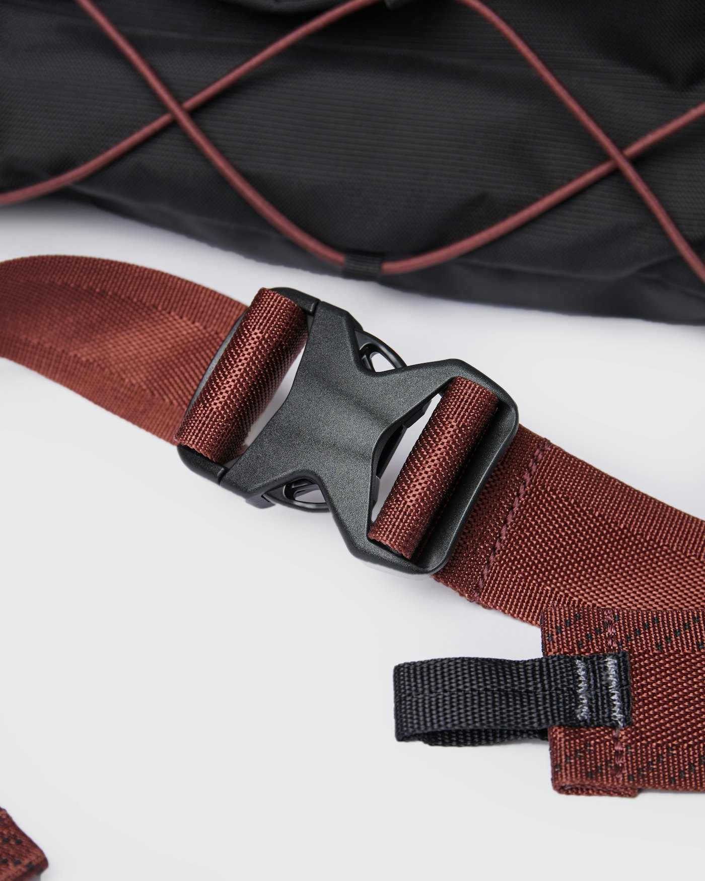 Allterrain Hike är i färgen svart (6 av 10)