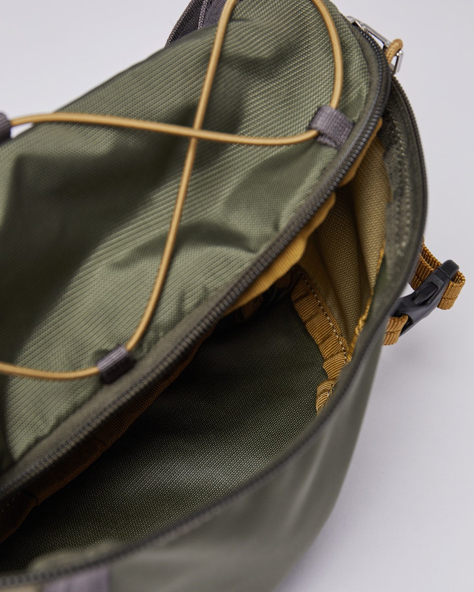 Allterrain Hike belongs to the category Bum bags and is in color multi trekk green/ leaf green (6 of 9)