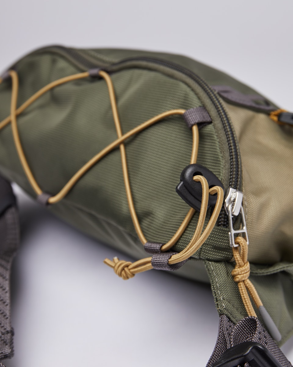 Allterrain Hike belongs to the category Bum bags and is in color multi trekk green/ leaf green (5 of 9)
