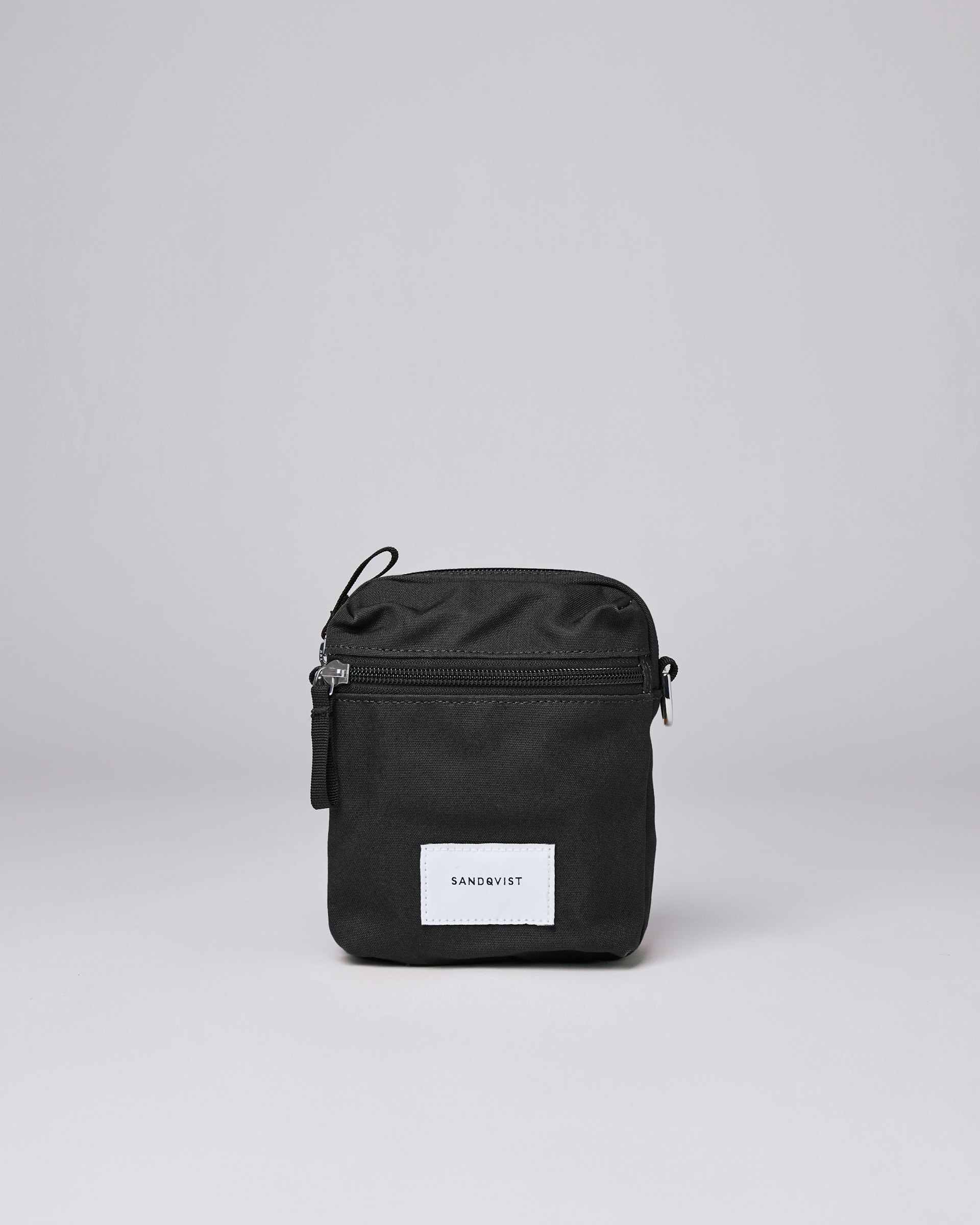 Sixten Vegan Black belongs to the category Shoulder bags and is in color black (1 of 4)
