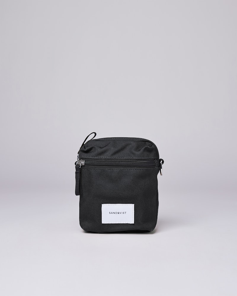 Sixten Vegan Black belongs to the category Schultertaschen and is in color black
