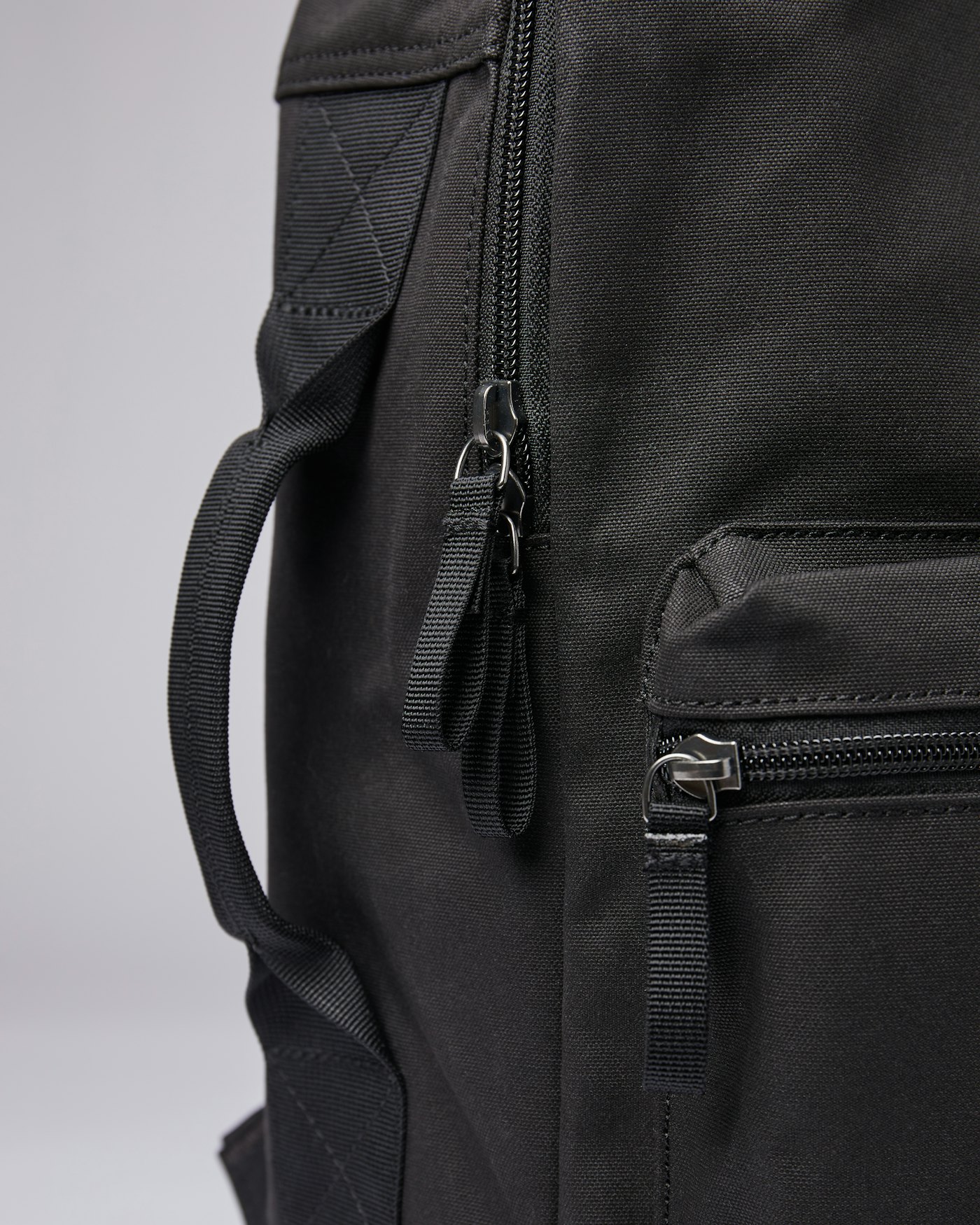 August is in color black with black webbing (3 of 5)