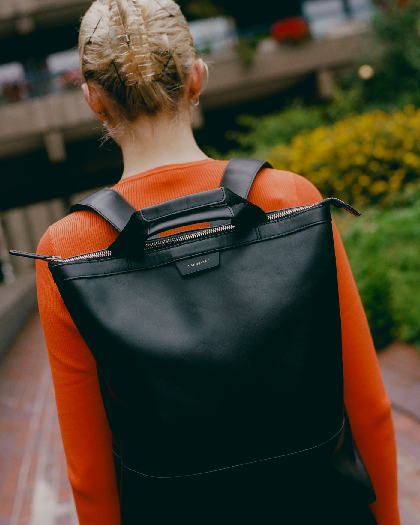 Beenie Leather Black is in color black (6 of 7)