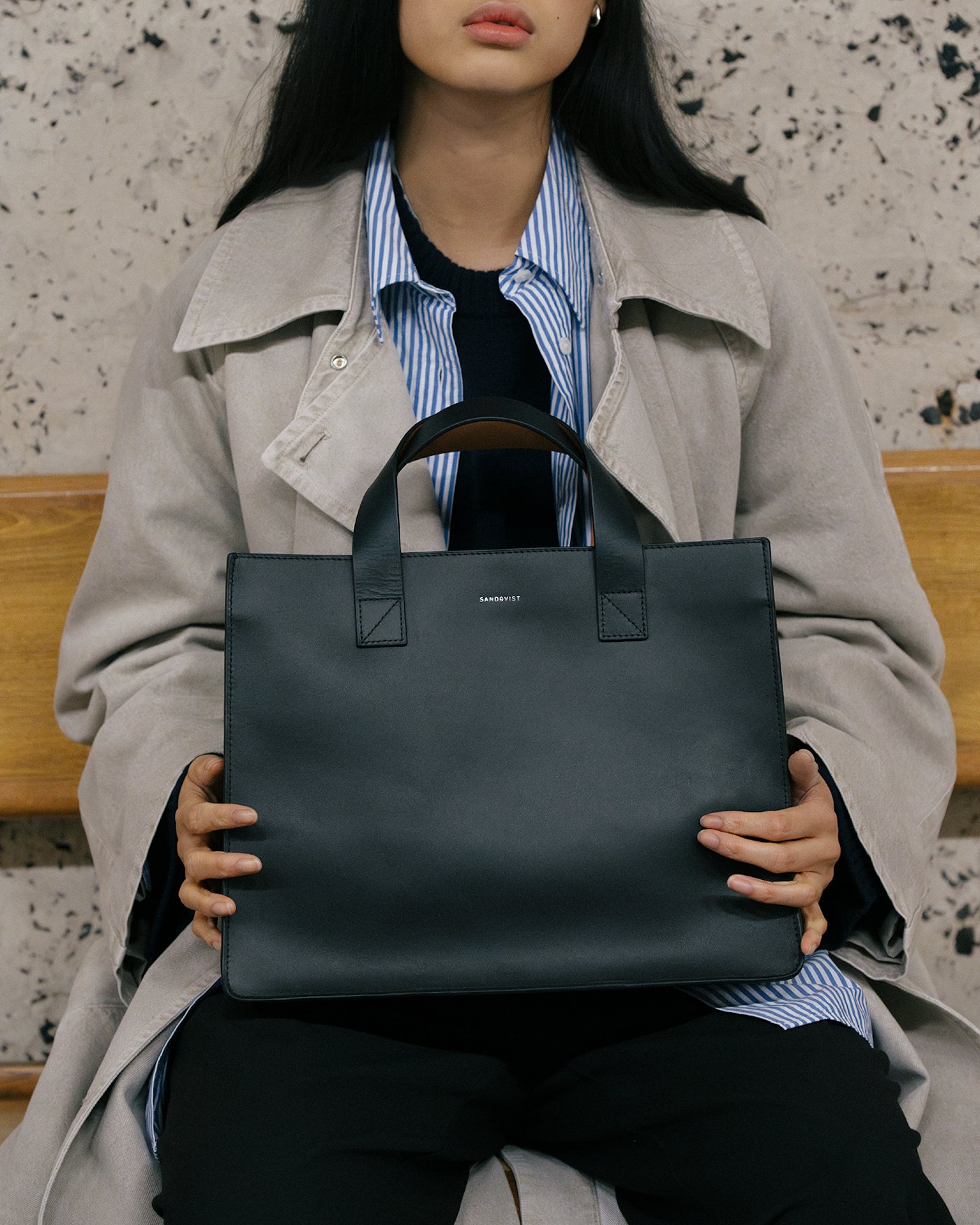 Edie är i färgen svart (9 av 9)