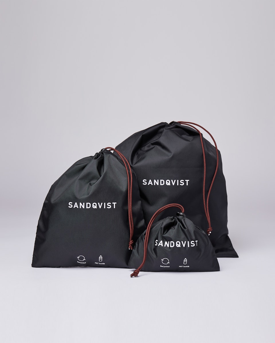 3 Pack Bags tillhör kategorin Travel och är i färgen svart (1 av 2)