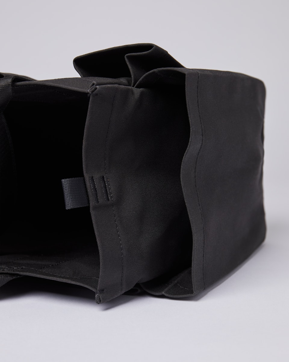 Garden Bag belongs to the category Collaborations and is in color black (6 of 7)