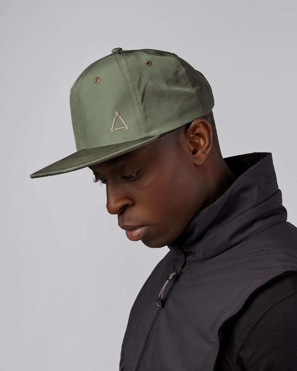 Hike Cap belongs to the category Items and is in color green (4 of 4)