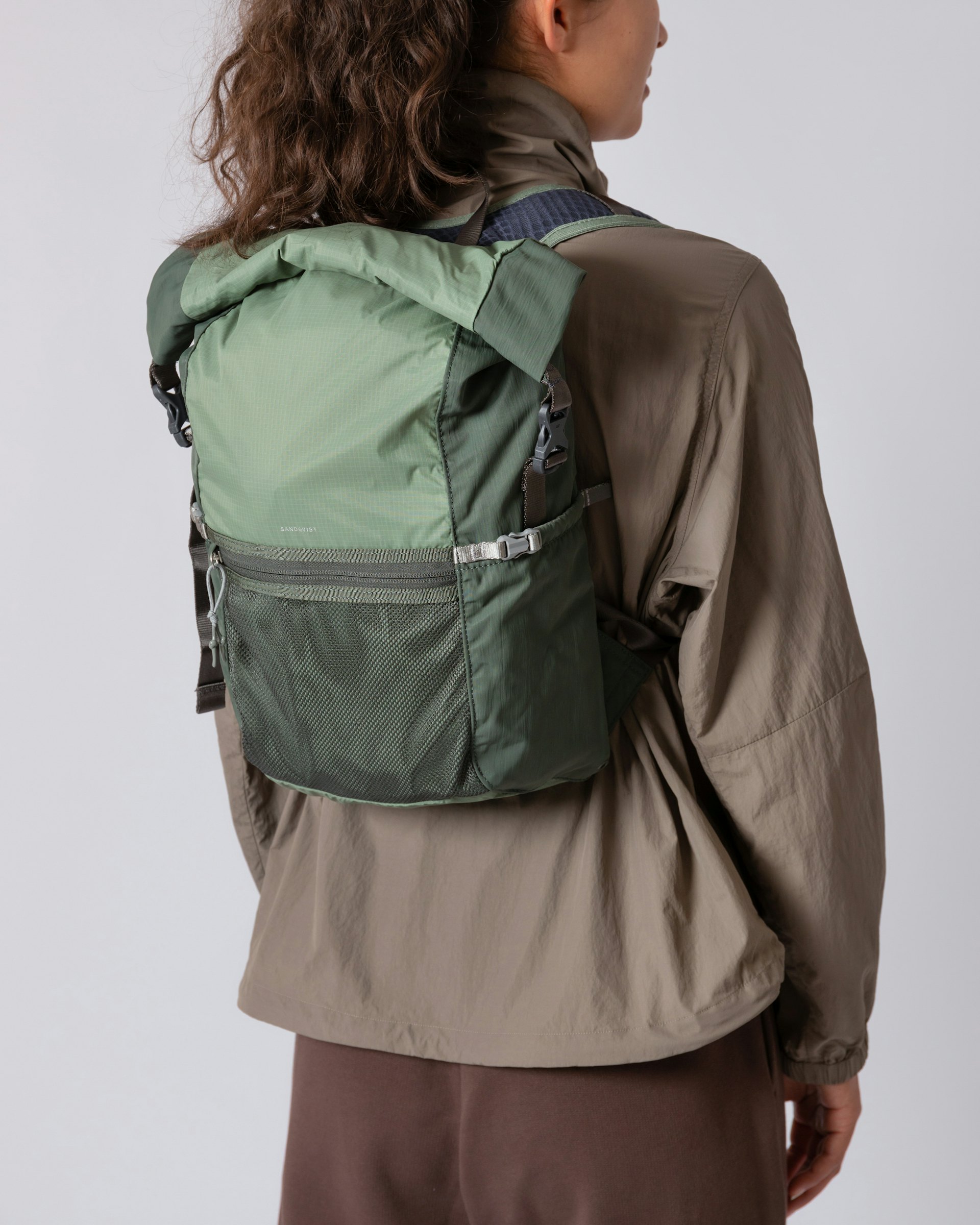 Noa belongs to the category Backpacks and is in color lichen green (7 of 7)