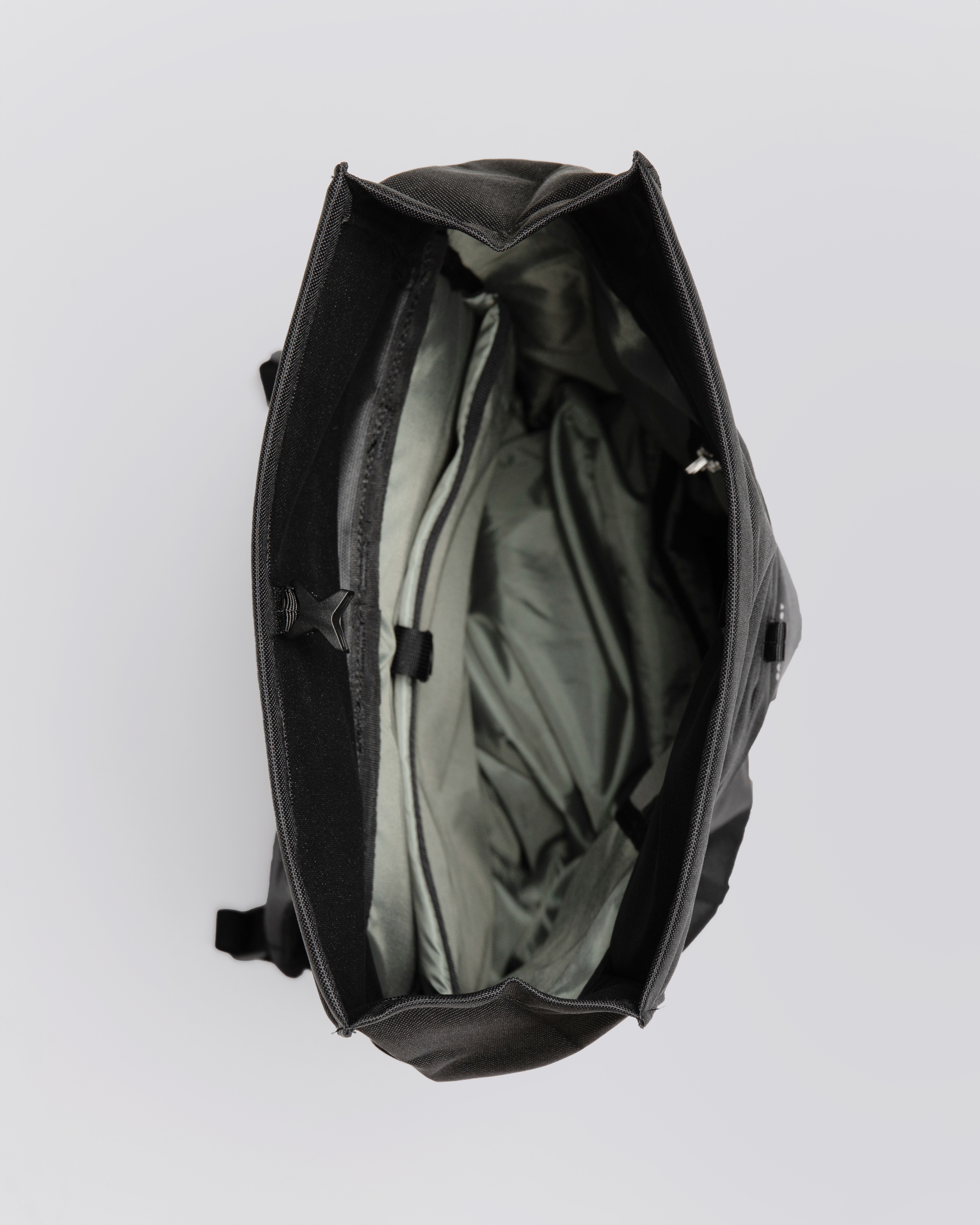 Arvid ist farbig schwarz (5 oder 9)