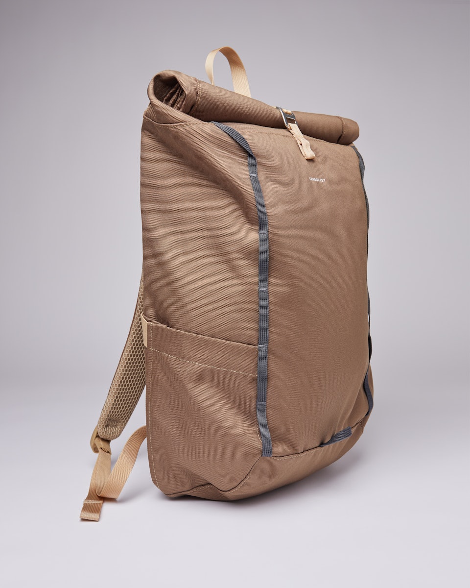 Arvid belongs to the category Backpacks and is in color brown (5 of 8)