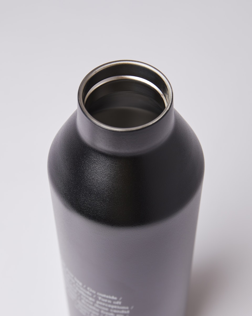 23oz Bottle tillhör kategorin Accessoarer och är i färgen svart (2 av 3)