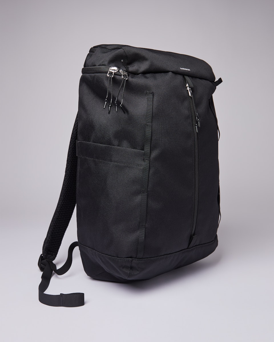 Sune belongs to the category Backpacks and is in color black (4 of 7)