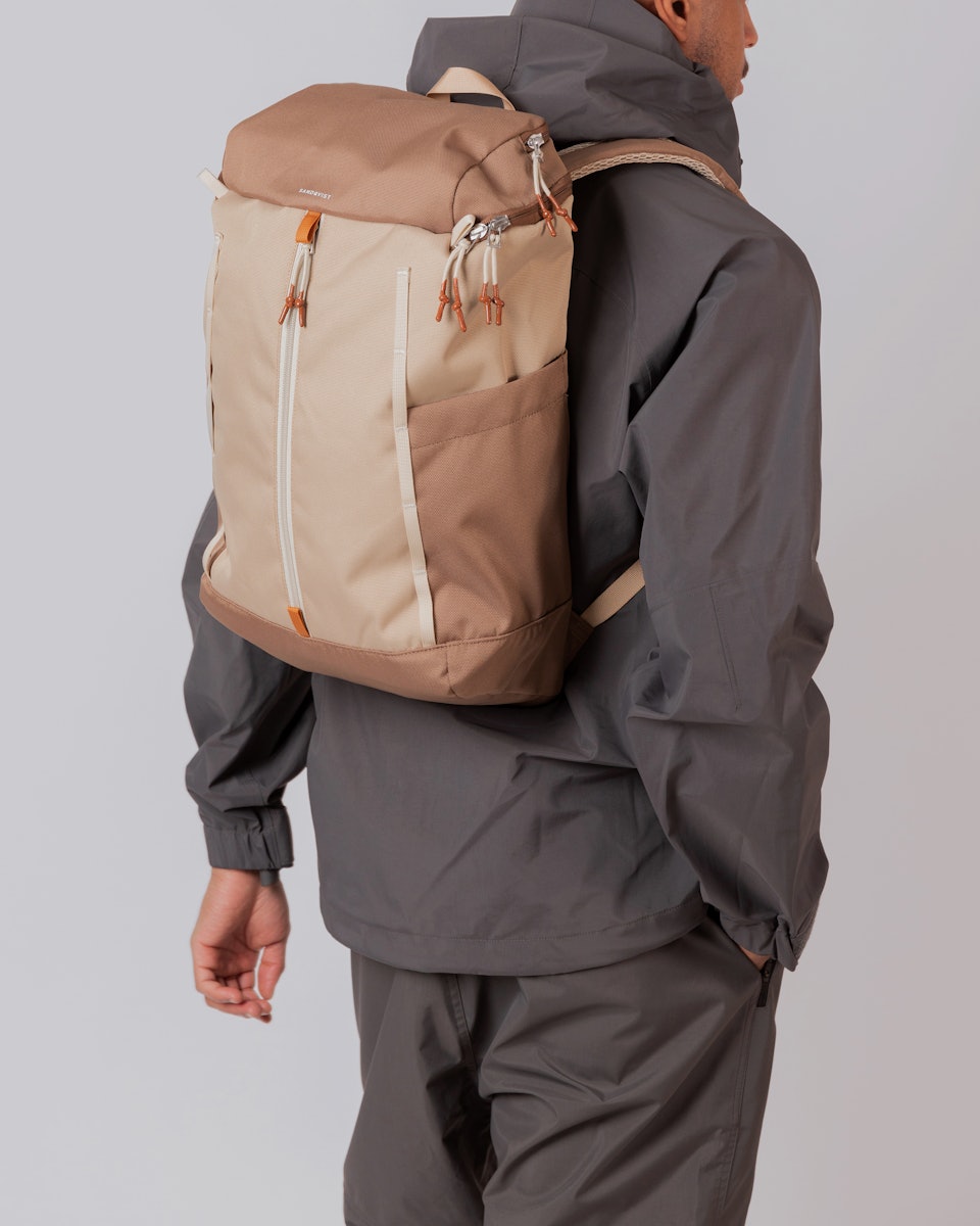 Sune belongs to the category Backpacks and is in color beige & brown (7 of 7)
