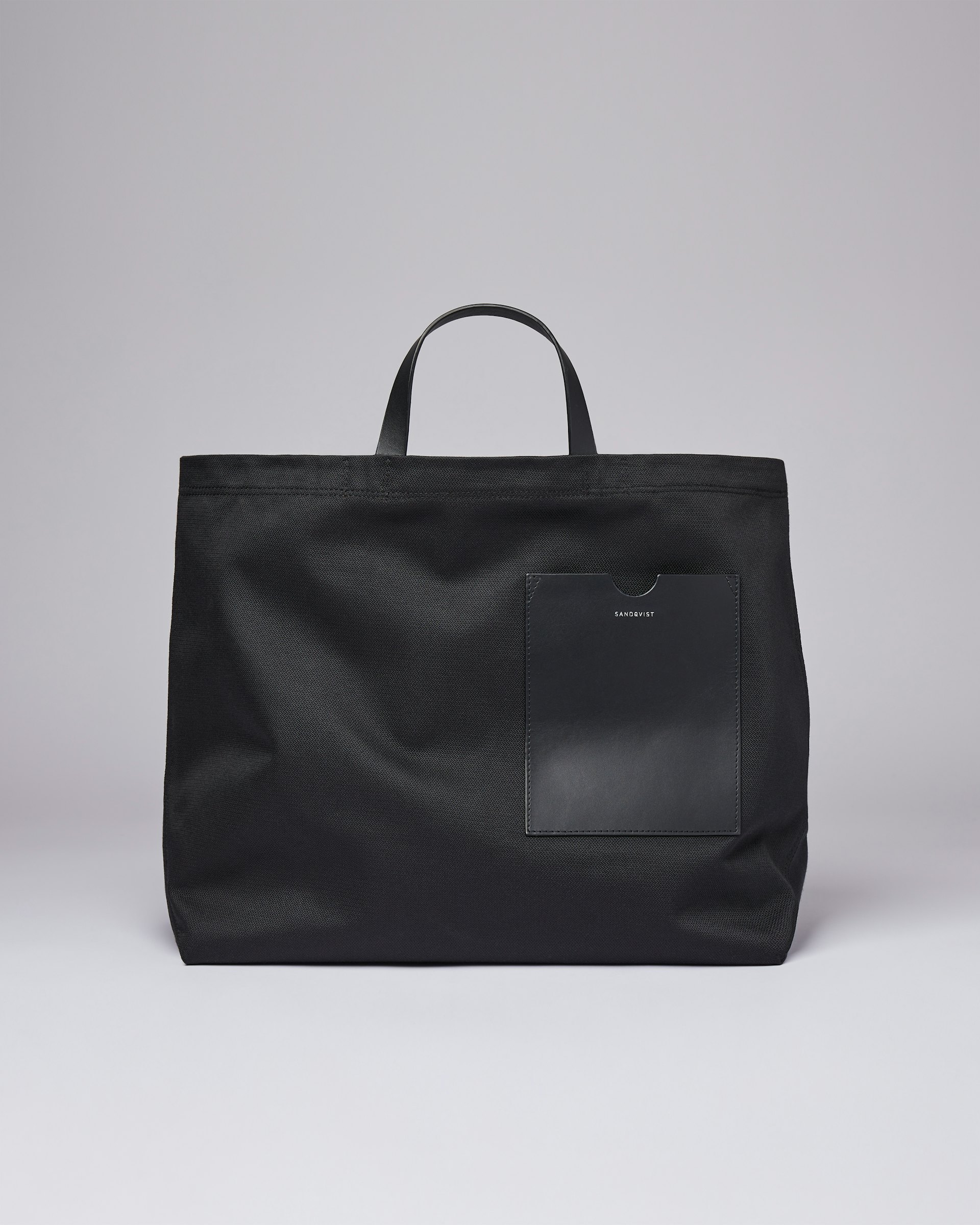 Agnes belongs to the category Tote bags and is in color black (1 of 7)