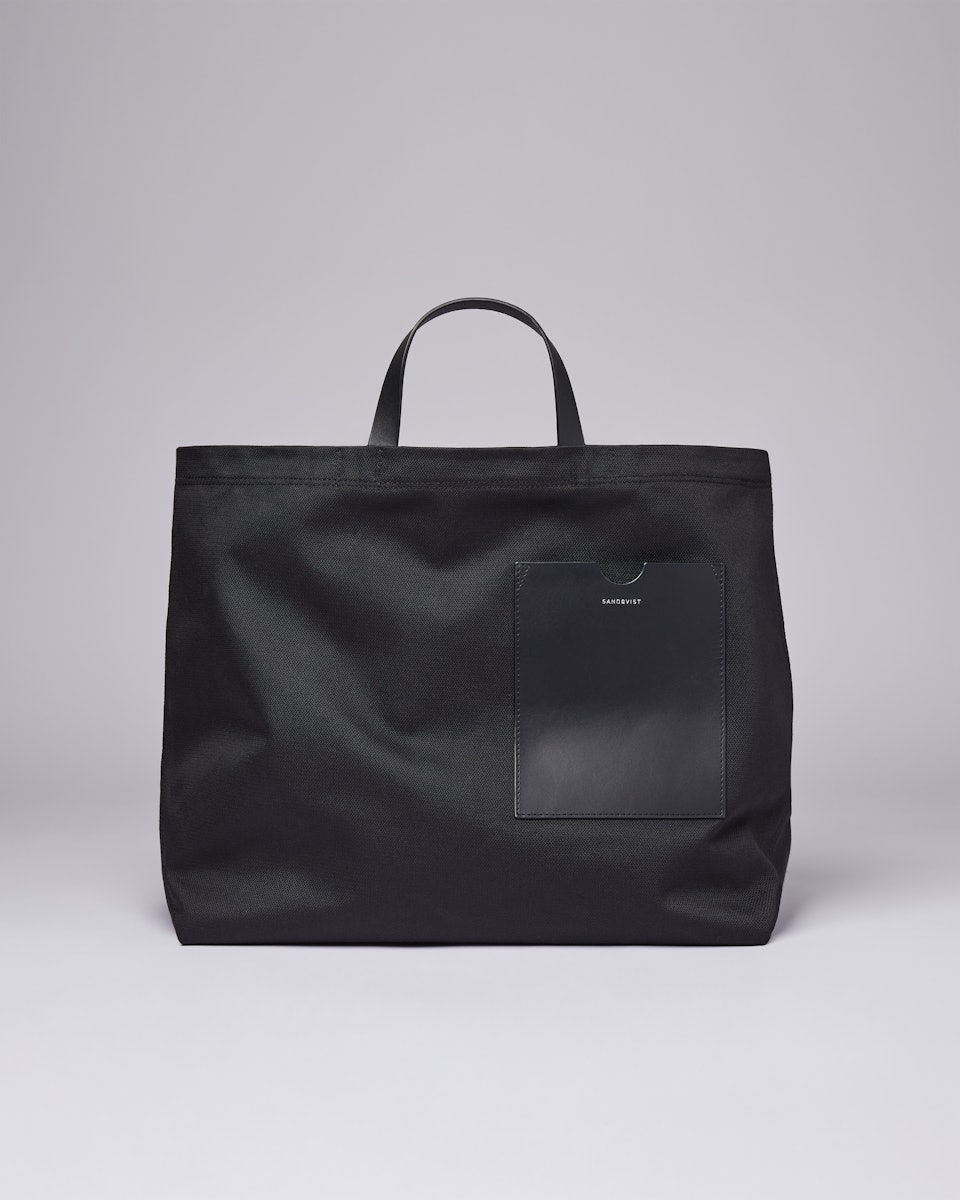 Agnes belongs to the category Shoulder bags and is in color black (1 of 7)