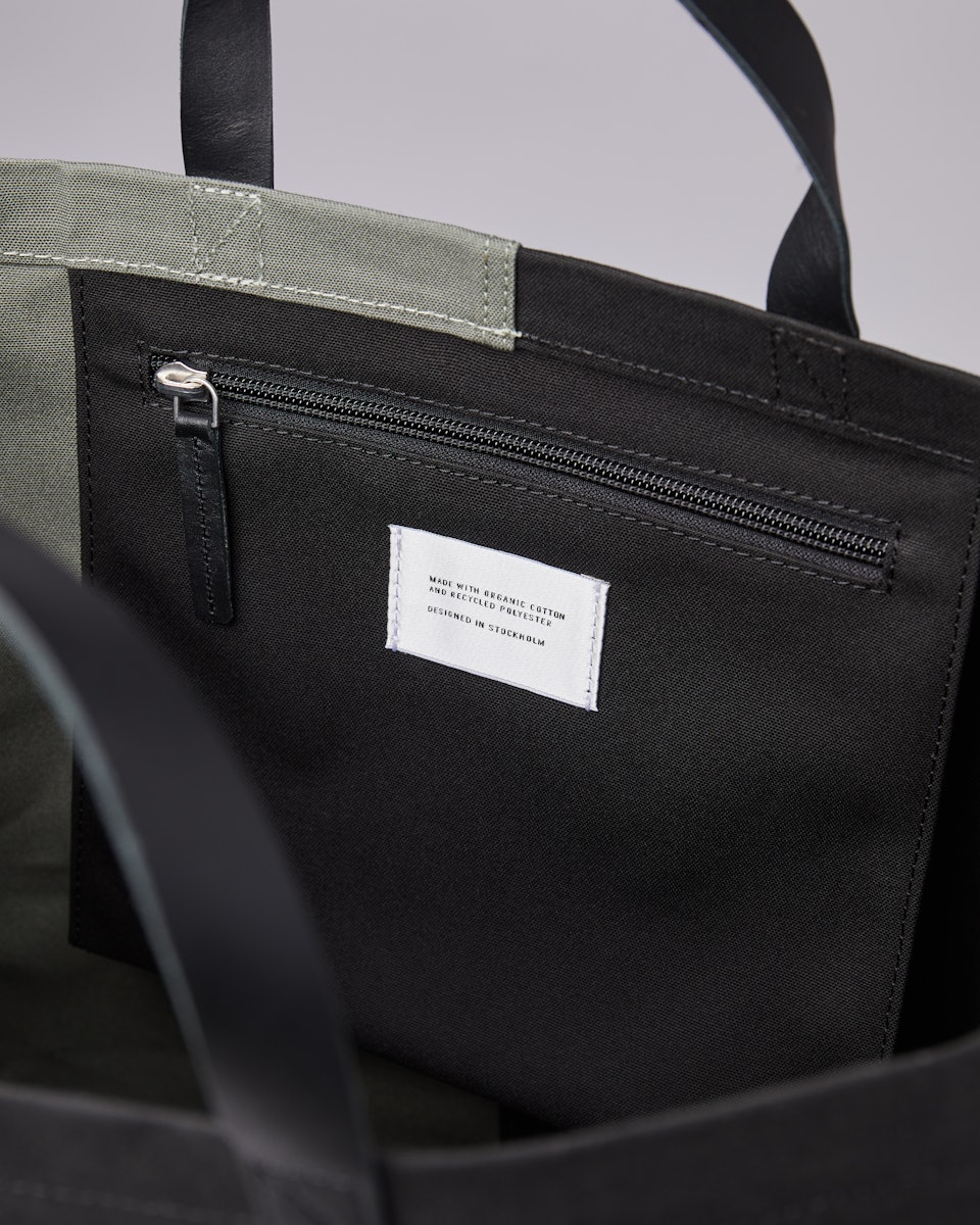 Frankie belongs to the category Tote bags and is in color black & dusty green (6 of 7)