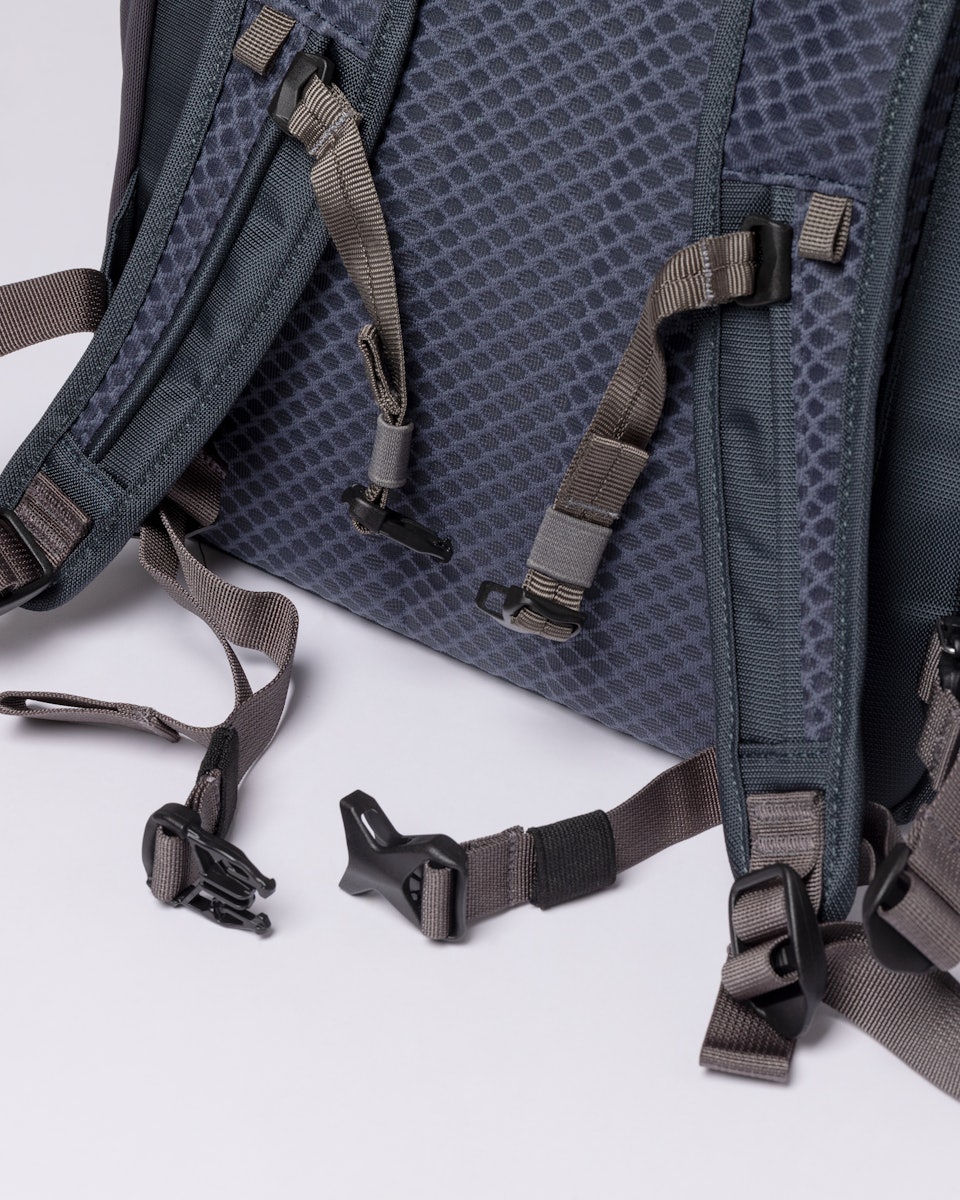 Creek Hike belongs to the category Backpacks and is in color steel blue & navy (6 of 9)