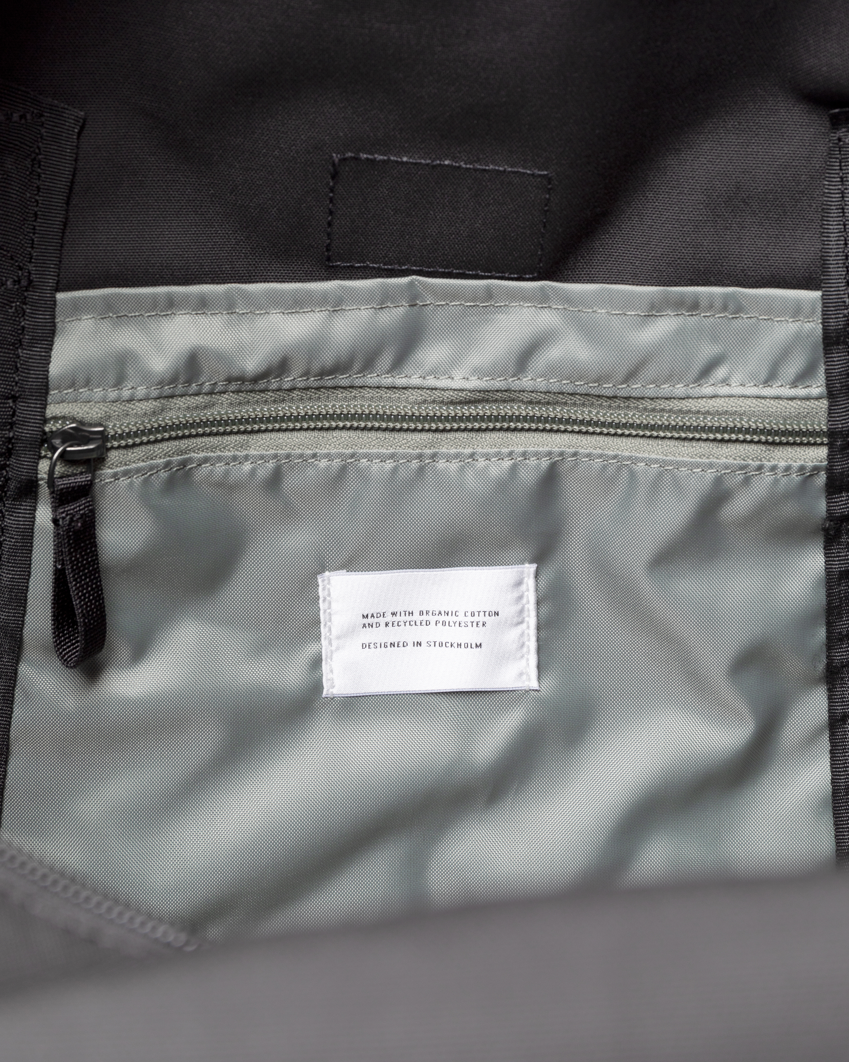 Sture est en couleur noir (4 de 5)