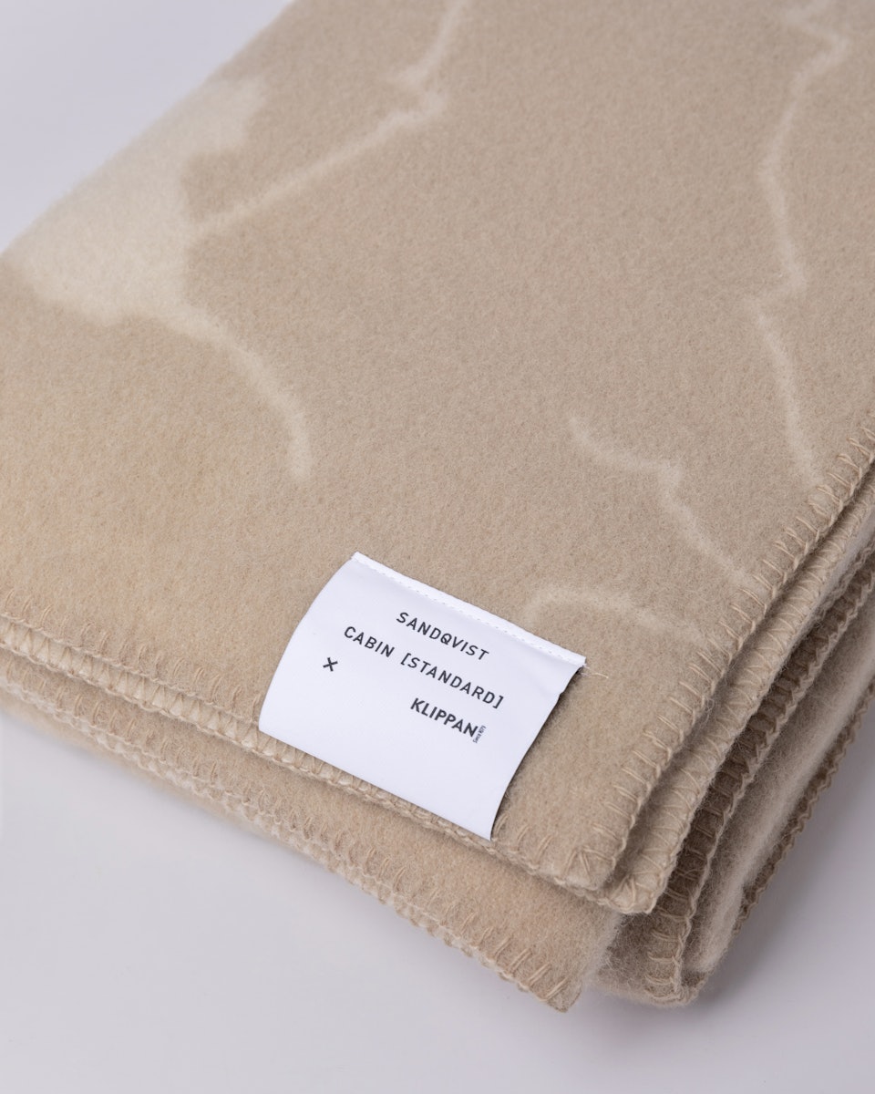 Klippan blanket belongs to the category Collaborations and is in color beige & white (2 of 4)