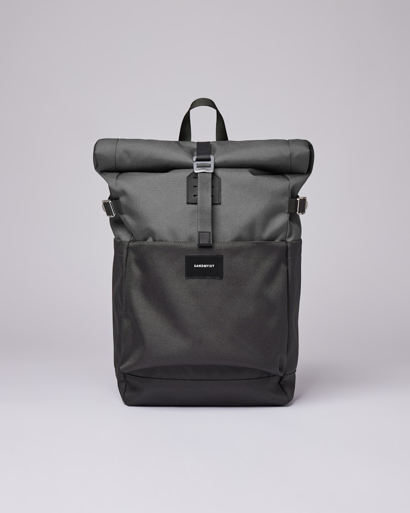Ilon appartient à la catégorie Backpacks et est en couleur multi dark