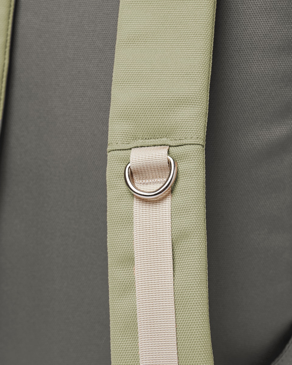 Bernt tillhör kategorin Ryggsäckar och är i färgen dew green & night grey (5 av 7)