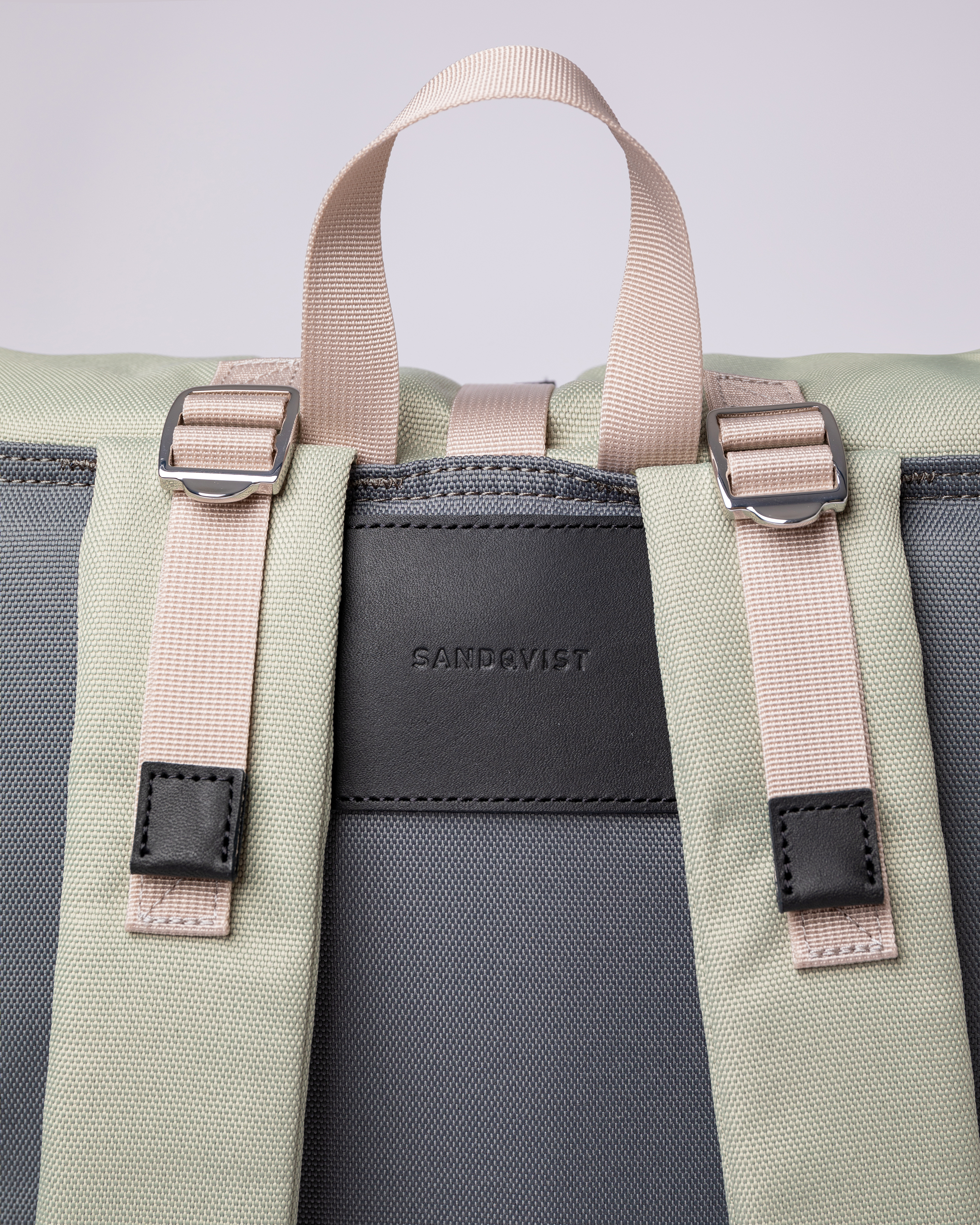 - Night - Green Bernt Multi Backpack | Grey - Dew Sandqvist