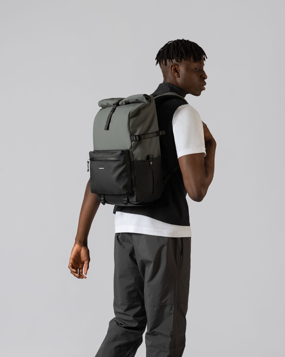 Ruben 2.0 belongs to the category Backpacks and is in color night grey & black (7 of 8)